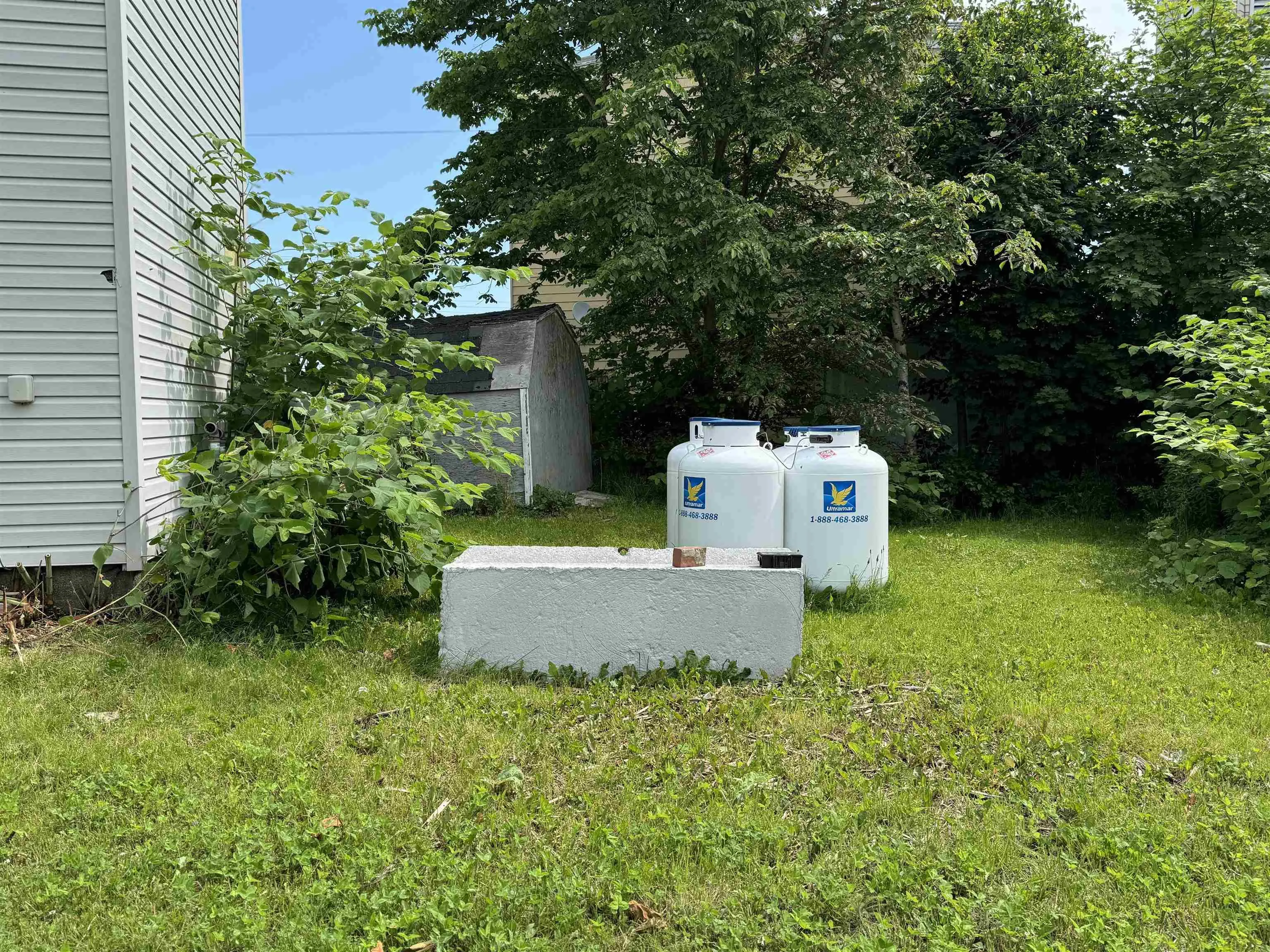 215 York Street, Glace Bay Ns B1a 2l9, 2 Bedrooms Bedrooms, ,Residential Income,For Sale,York,202506364