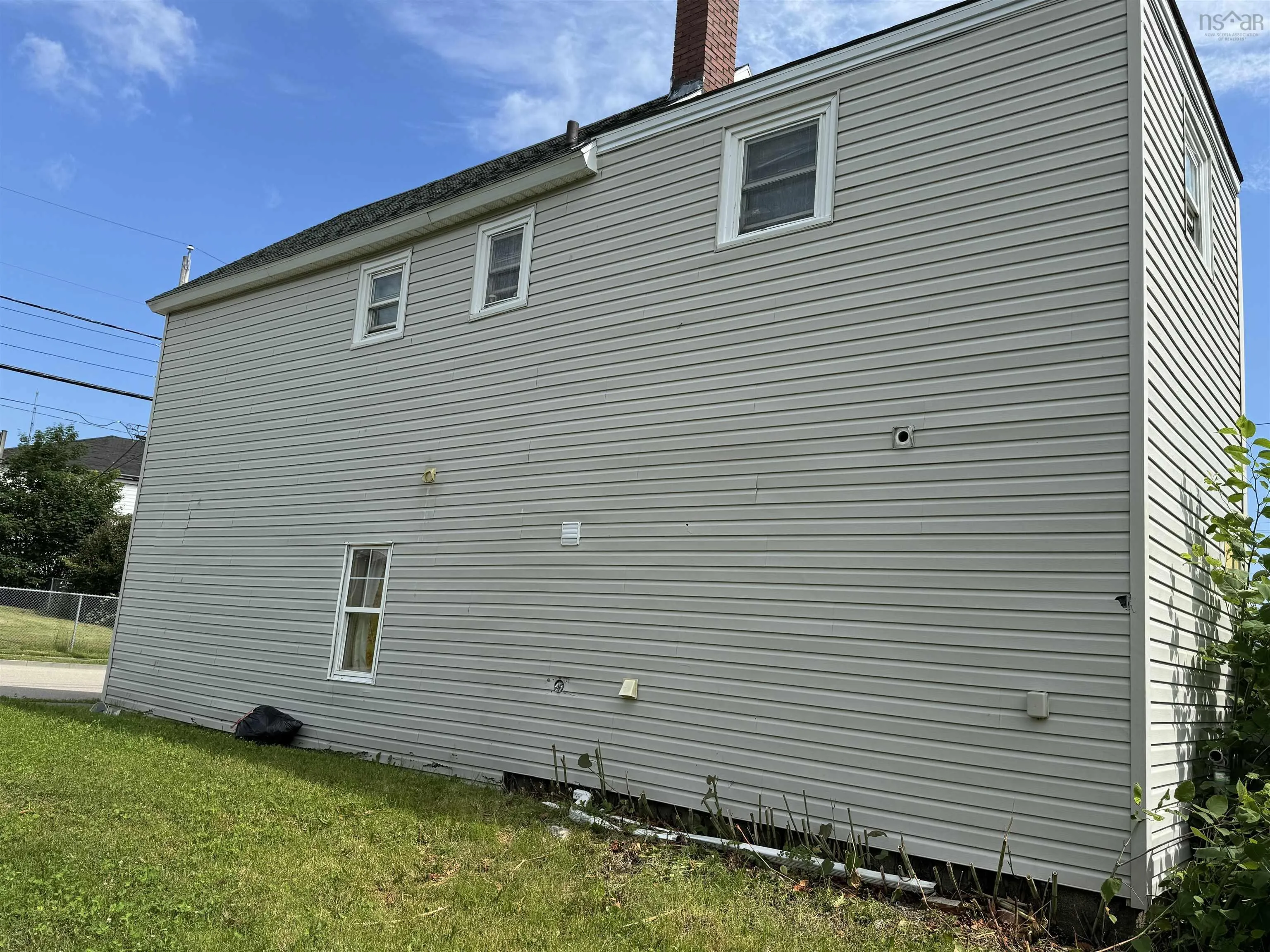 215 York Street, Glace Bay Ns B1a 2l9, 2 Bedrooms Bedrooms, ,Residential Income,For Sale,York,202506364