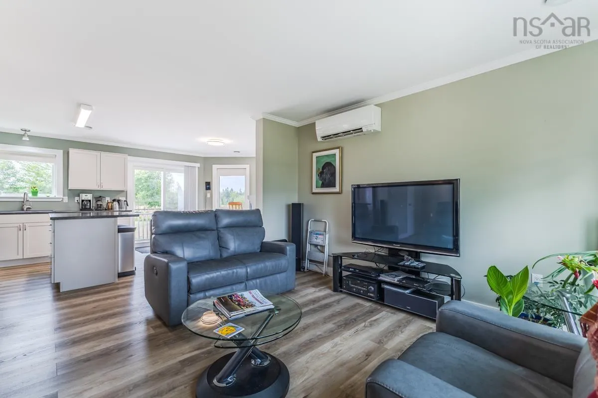 7048 Hwy 2, Portapique, NS B0M 1B0, 3 Bedrooms Bedrooms, ,1 BathroomBathrooms,Residential,For Sale,Hwy 2,202520982
