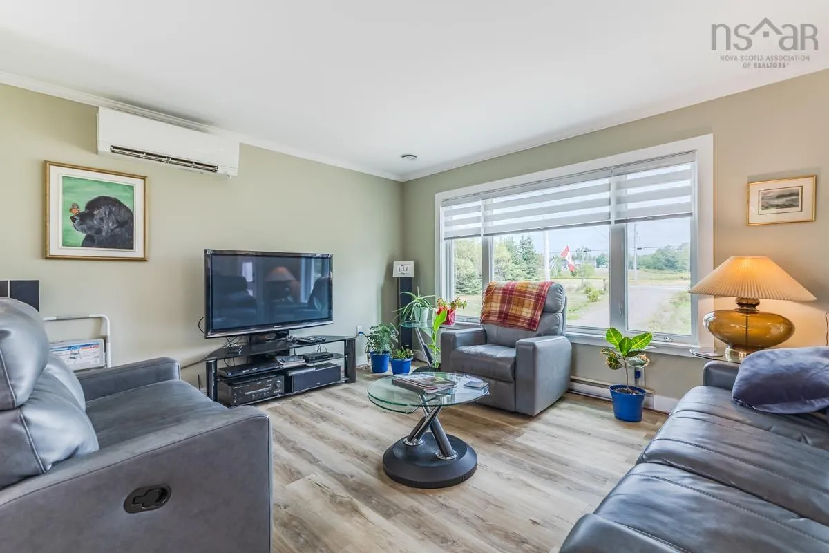 7048 Hwy 2, Portapique, NS B0M 1B0, 3 Bedrooms Bedrooms, ,1 BathroomBathrooms,Residential,For Sale,Hwy 2,202520982