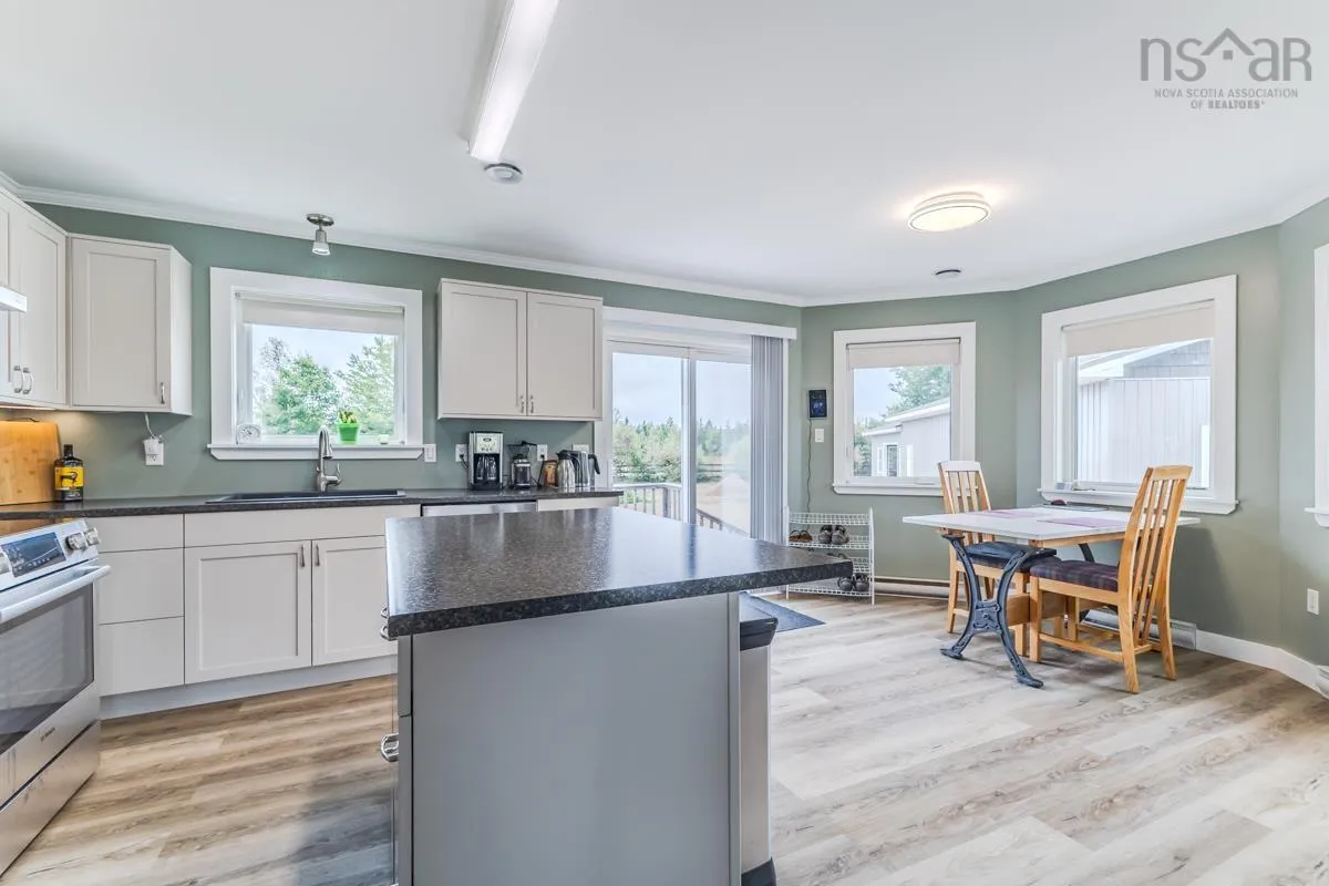 7048 Hwy 2, Portapique, NS B0M 1B0, 3 Bedrooms Bedrooms, ,1 BathroomBathrooms,Residential,For Sale,Hwy 2,202520982