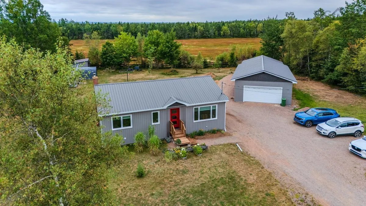7048 Hwy 2, Portapique, NS B0M 1B0, 3 Bedrooms Bedrooms, ,1 BathroomBathrooms,Residential,For Sale,Hwy 2,202520982