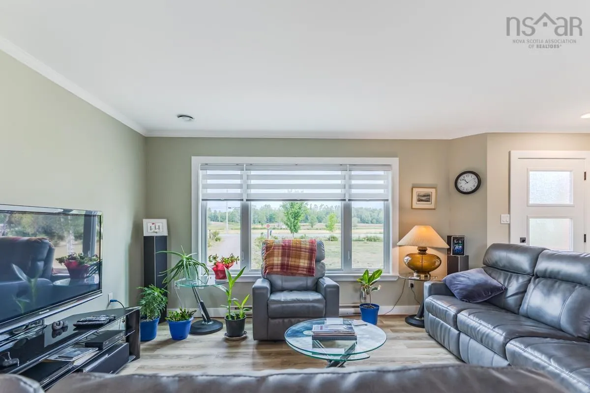 7048 Hwy 2, Portapique, NS B0M 1B0, 3 Bedrooms Bedrooms, ,1 BathroomBathrooms,Residential,For Sale,Hwy 2,202520982