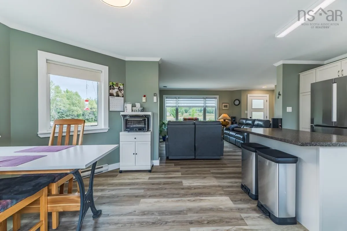 7048 Hwy 2, Portapique, NS B0M 1B0, 3 Bedrooms Bedrooms, ,1 BathroomBathrooms,Residential,For Sale,Hwy 2,202520982