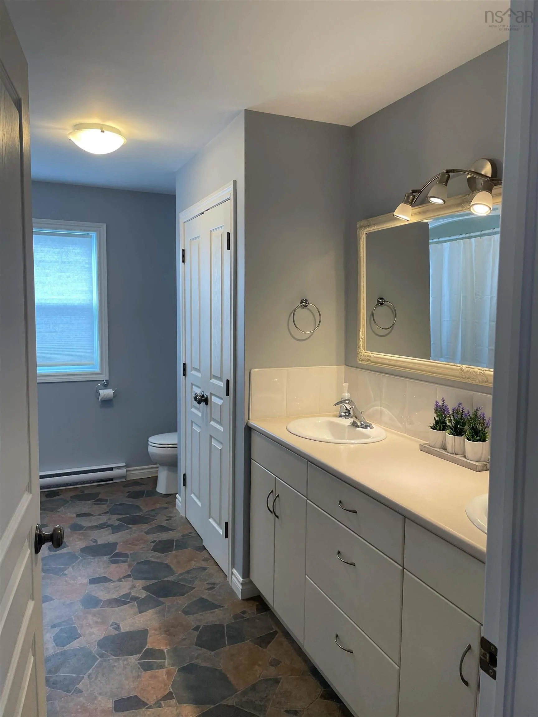 2481 Black Rock Road, Grafton Ns B0p 1v0, 5 Bedrooms Bedrooms, ,3 BathroomsBathrooms,Residential,For Sale,Black Rock,202414704