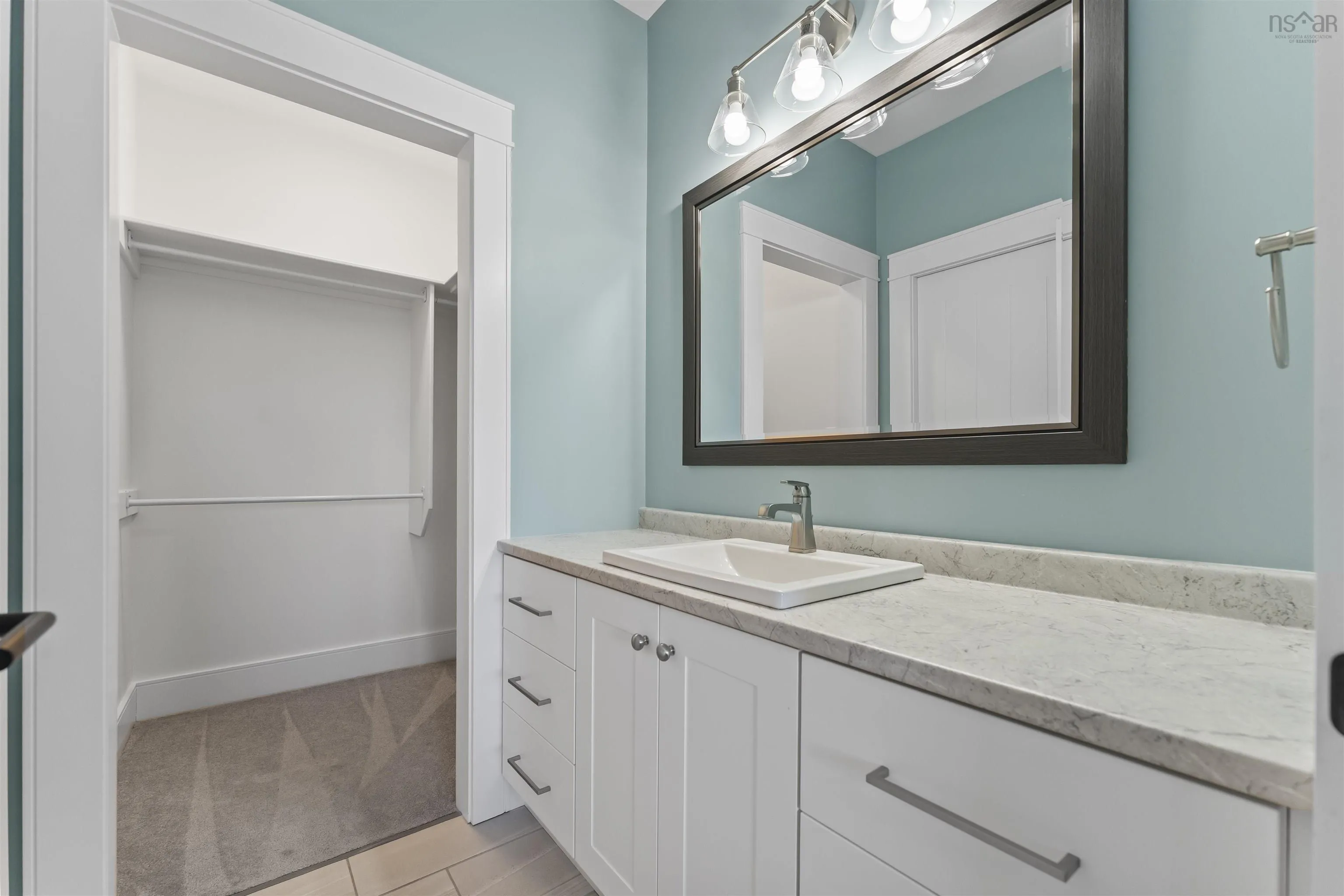 246 Royal Oaks Way, Belnan, NS B2S 0E4, 4 Bedrooms Bedrooms, ,5 BathroomsBathrooms,Residential,For Sale,Royal Oaks,202522205