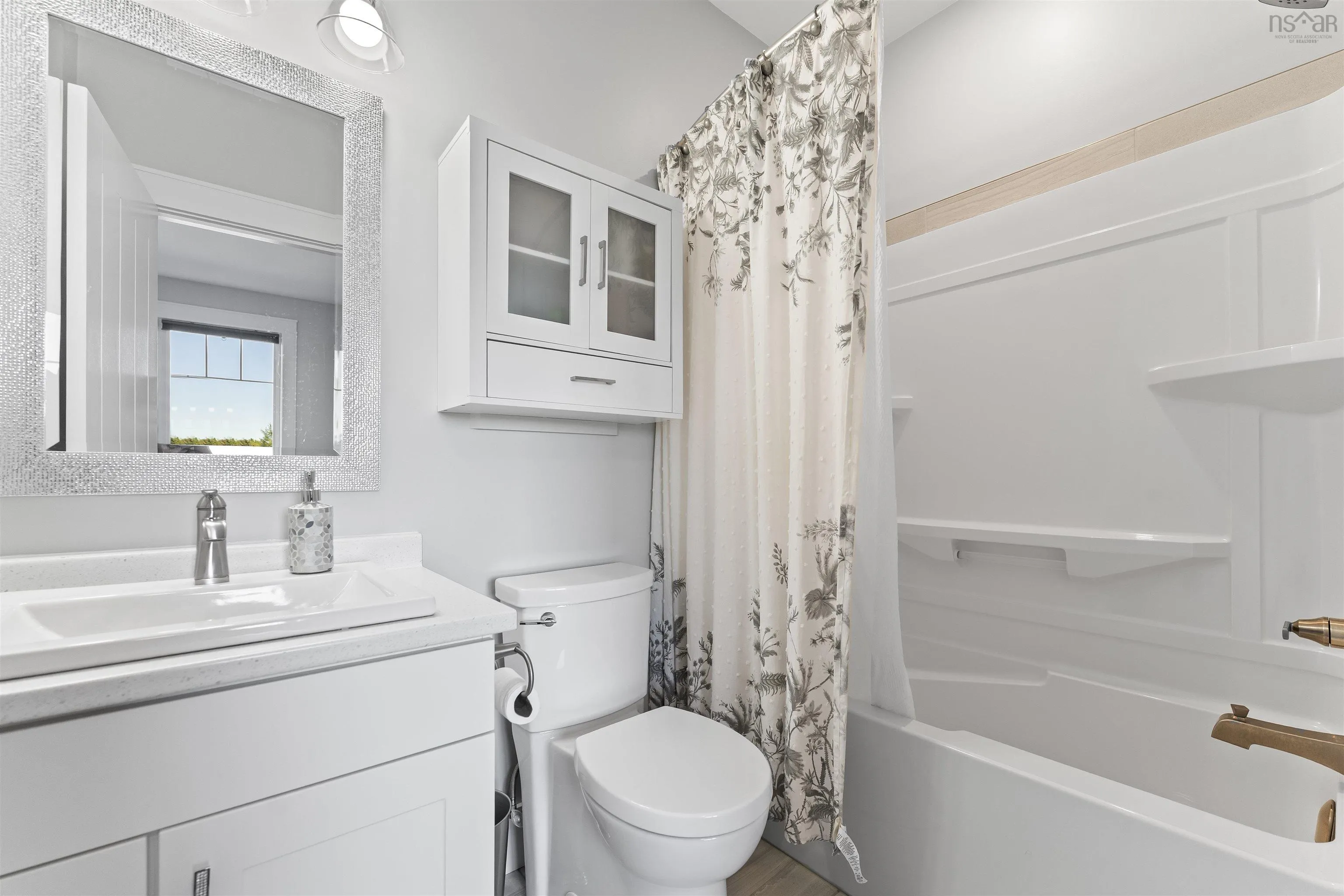 246 Royal Oaks Way, Belnan, NS B2S 0E4, 4 Bedrooms Bedrooms, ,5 BathroomsBathrooms,Residential,For Sale,Royal Oaks,202522205