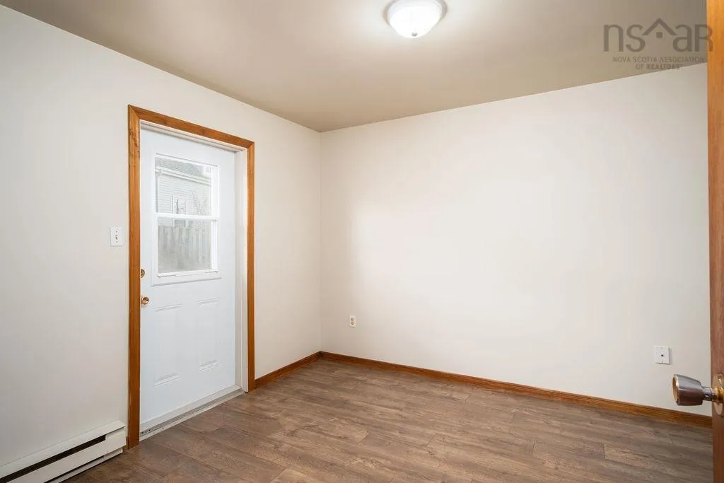 704 Queen Street, Port Hawkesbury, NS B9A 2W8, 6 Bedrooms Bedrooms, ,Residential Income,For Sale,Queen,202523486