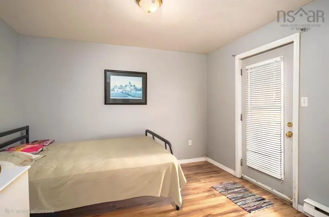 704 Queen Street, Port Hawkesbury, NS B9A 2W8, 6 Bedrooms Bedrooms, ,Residential Income,For Sale,Queen,202523486