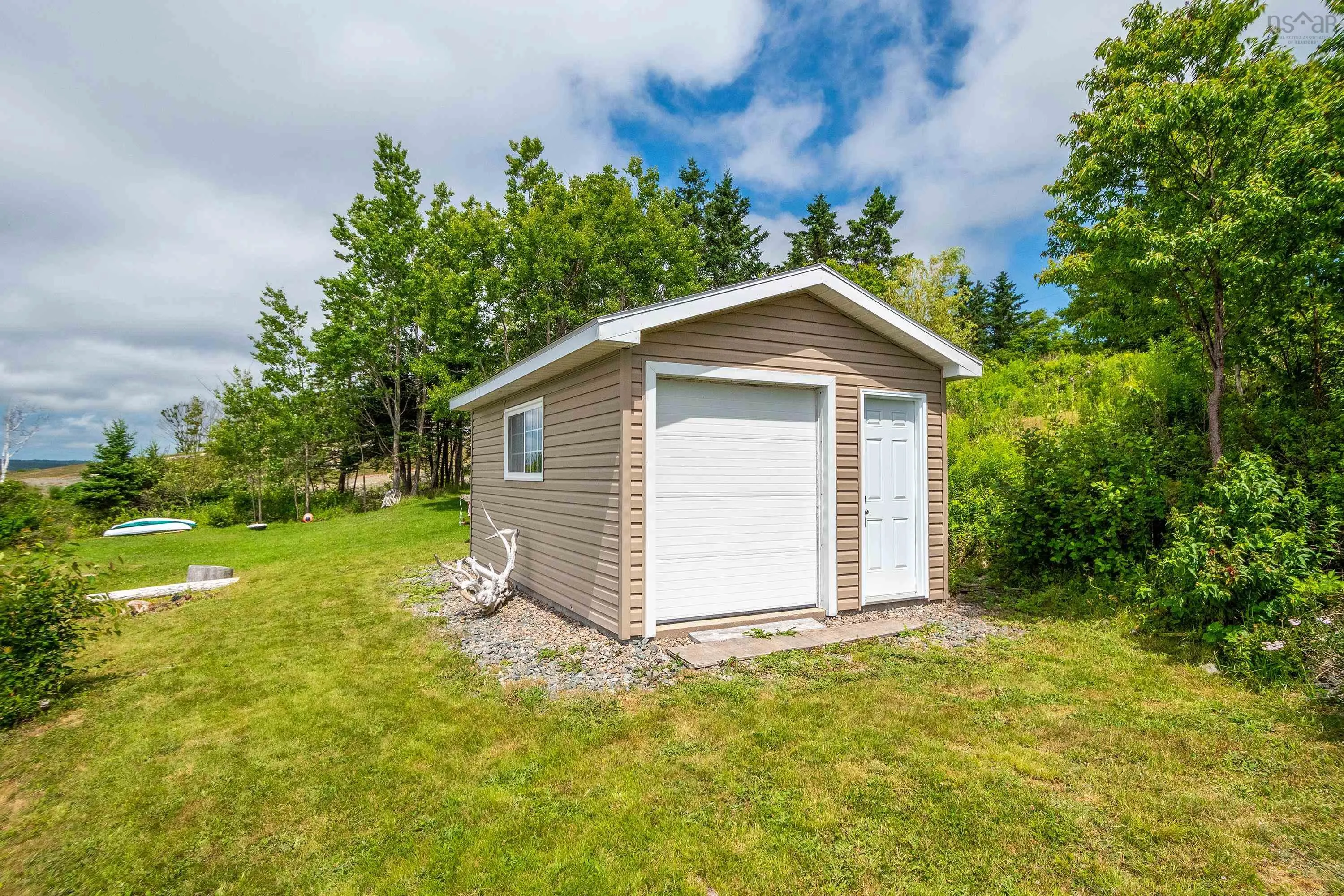 14828 Highway 7, East Ship Harbour, NS B0J 3H0, 3 Bedrooms Bedrooms, ,2 BathroomsBathrooms,Residential,For Sale,Highway 7,202517937