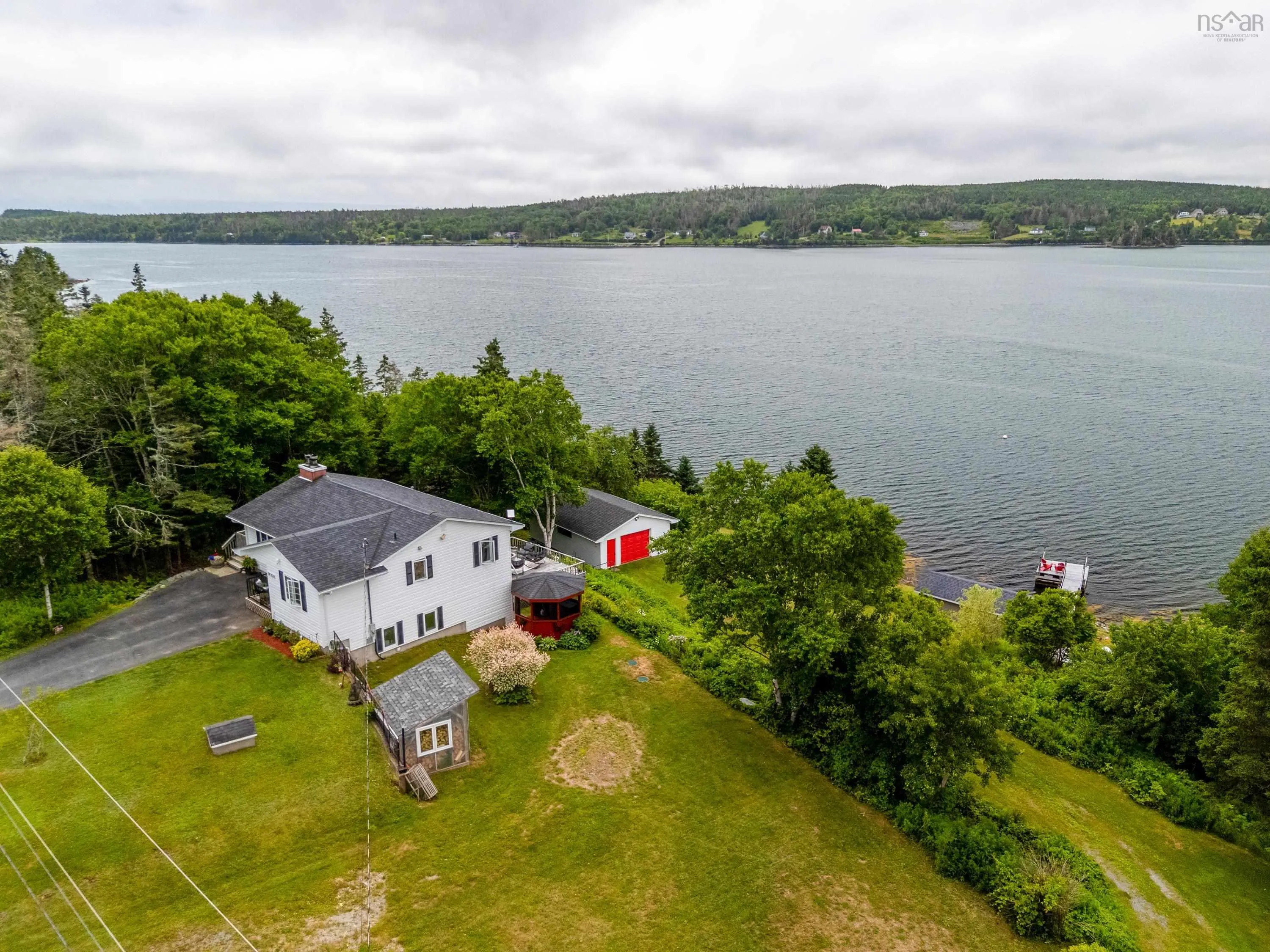 14828 Highway 7, East Ship Harbour, NS B0J 3H0, 3 Bedrooms Bedrooms, ,2 BathroomsBathrooms,Residential,For Sale,Highway 7,202517937