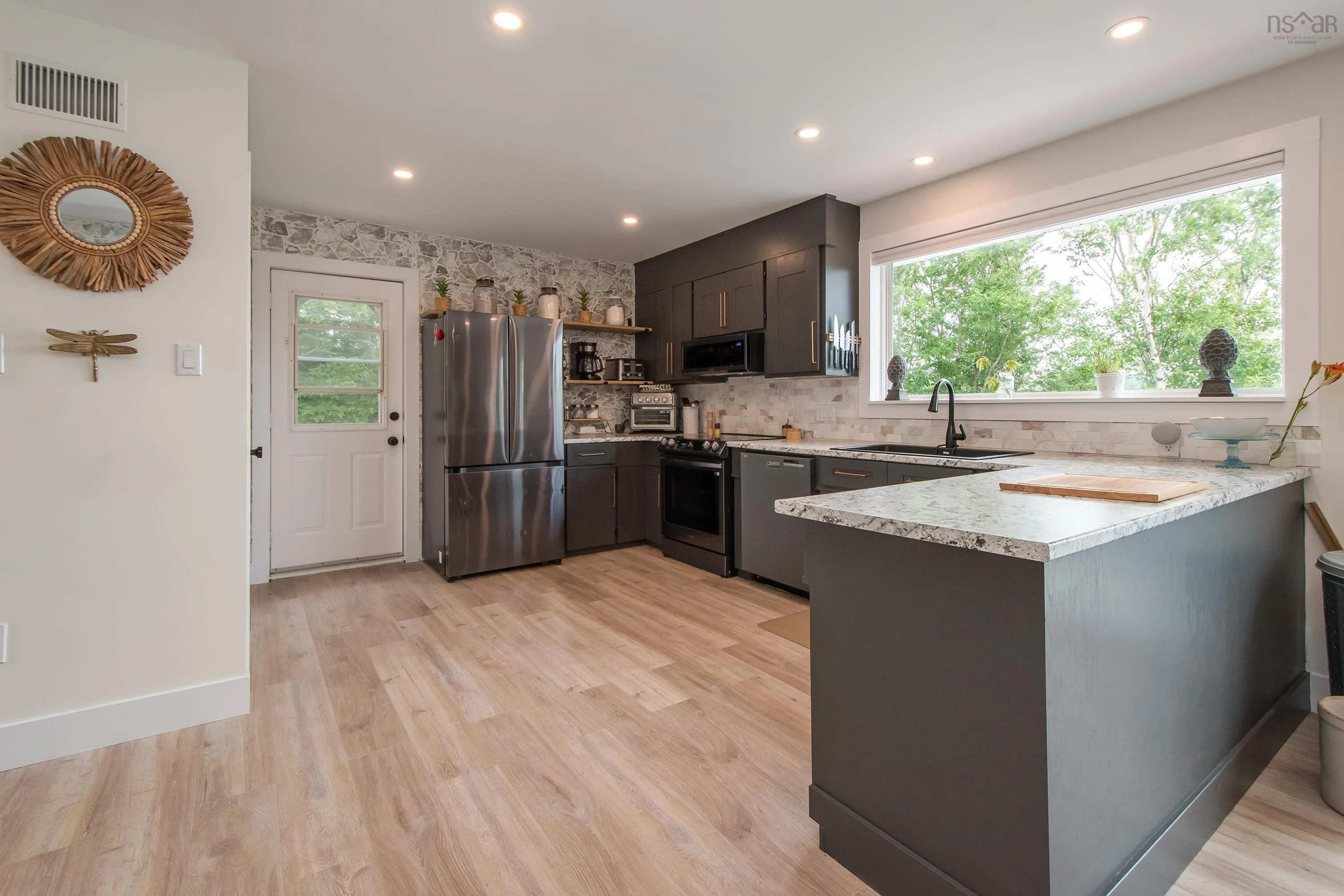 14828 Highway 7, East Ship Harbour, NS B0J 3H0, 3 Bedrooms Bedrooms, ,2 BathroomsBathrooms,Residential,For Sale,Highway 7,202517937