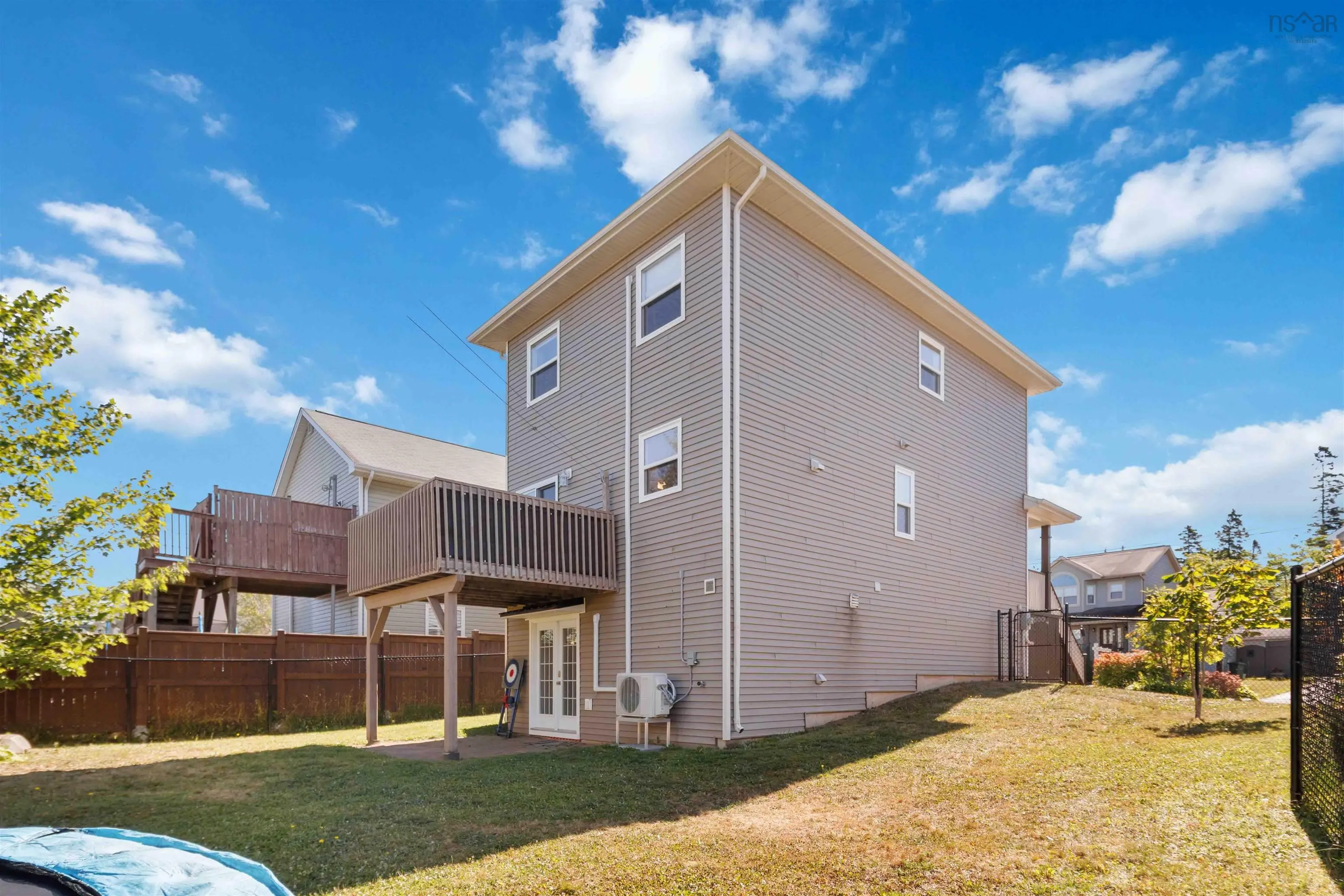 77 St Clair Avenue, Dartmouth, NS B2X 0B2, 3 Bedrooms Bedrooms, ,4 BathroomsBathrooms,Residential,For Sale,St Clair,202520476