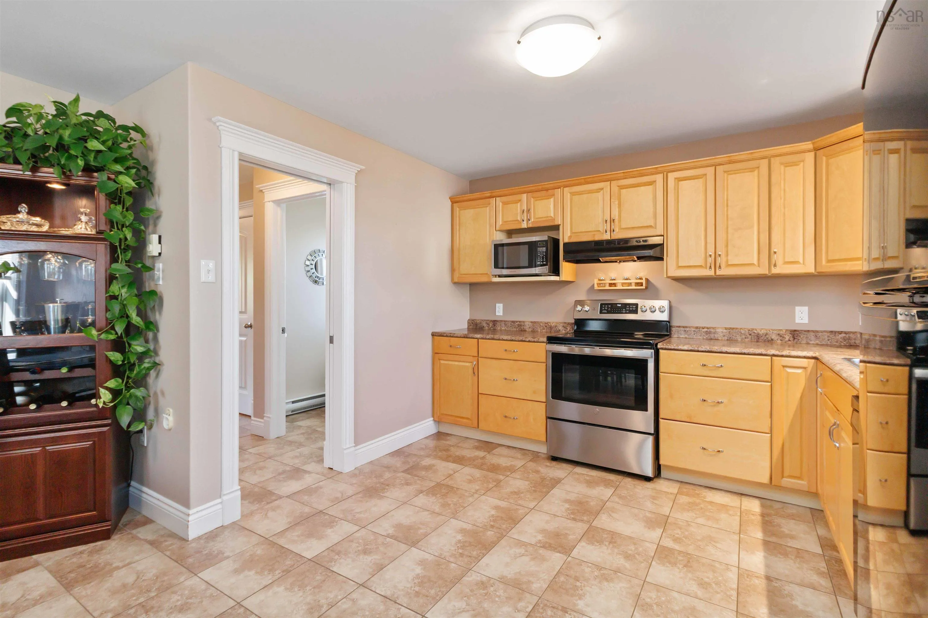 77 St Clair Avenue, Dartmouth, NS B2X 0B2, 3 Bedrooms Bedrooms, ,4 BathroomsBathrooms,Residential,For Sale,St Clair,202520476