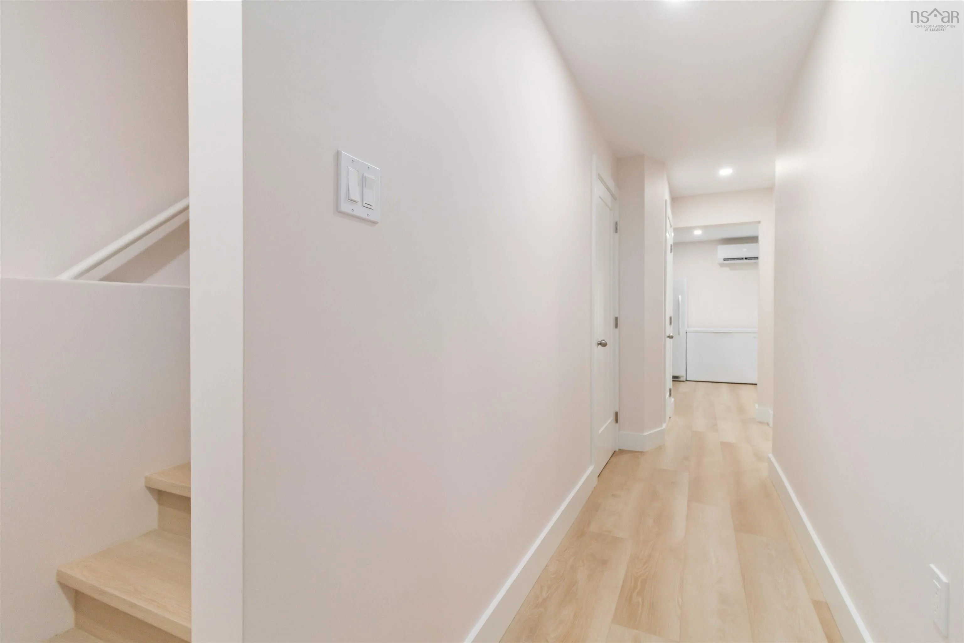 77 St Clair Avenue, Dartmouth, NS B2X 0B2, 3 Bedrooms Bedrooms, ,4 BathroomsBathrooms,Residential,For Sale,St Clair,202520476