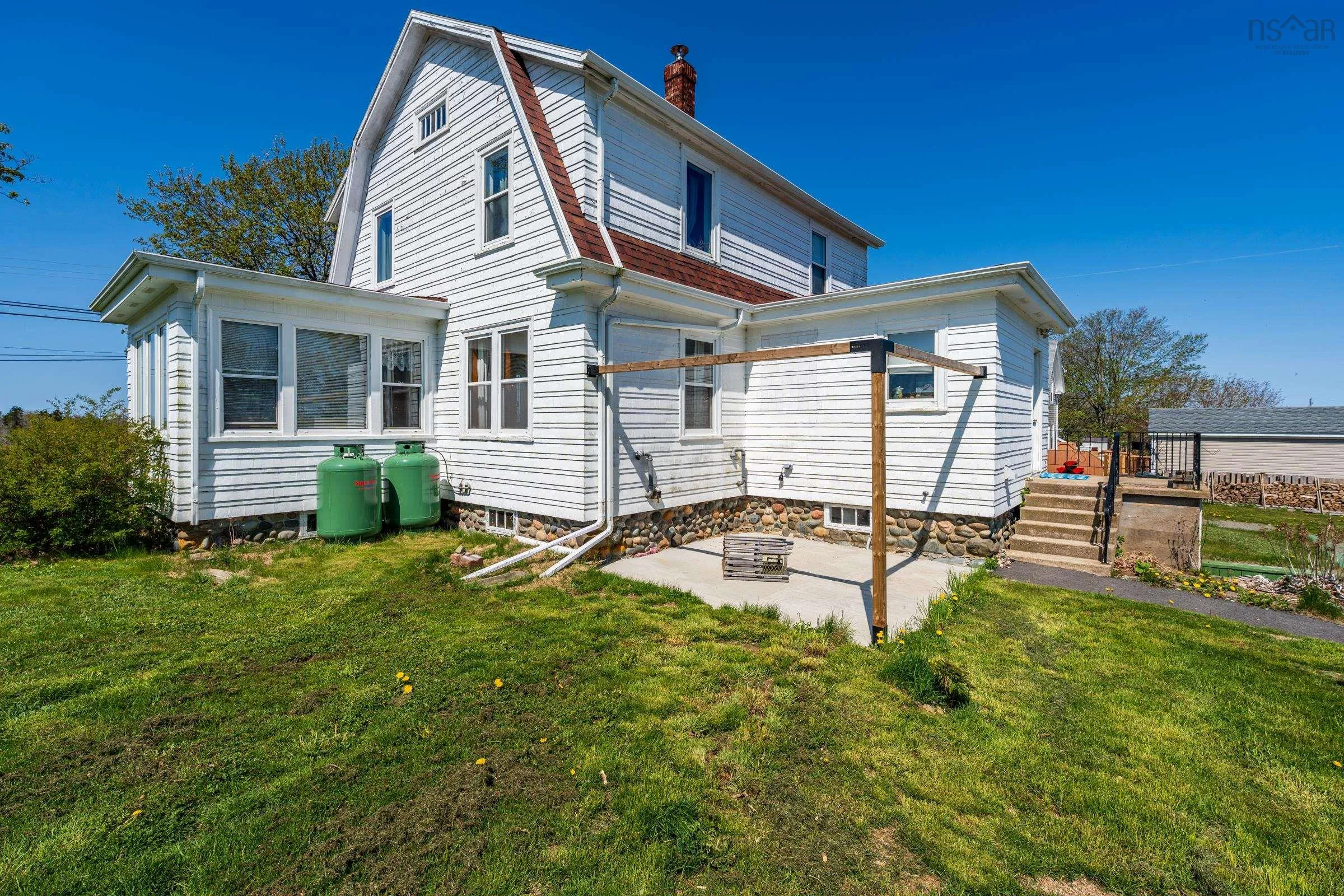 8882 Highway 1, Meteghan River Ns B0w 2l0, 3 Bedrooms Bedrooms, ,2 BathroomsBathrooms,Residential,For Sale,Highway 1,202501422