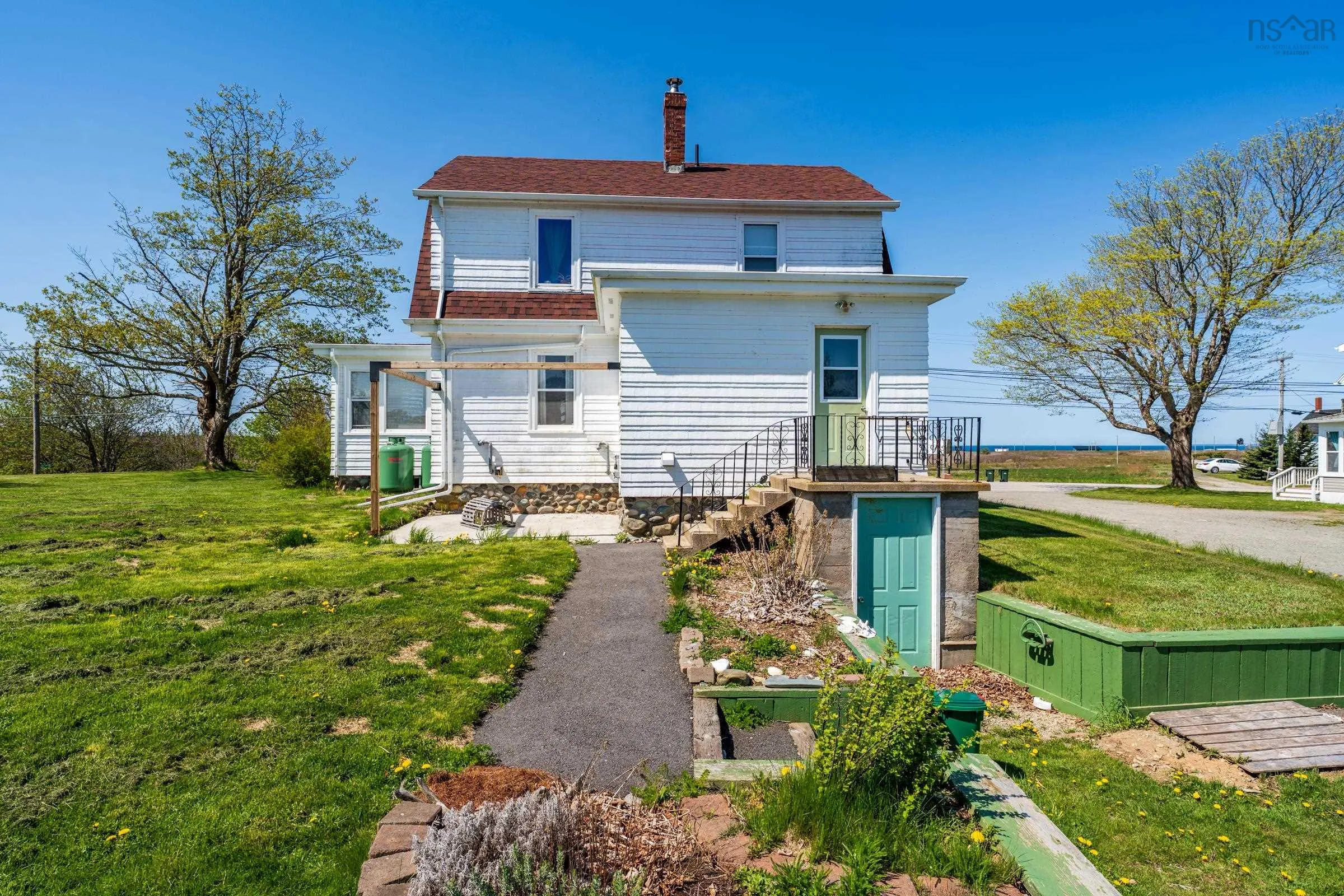 8882 Highway 1, Meteghan River Ns B0w 2l0, 3 Bedrooms Bedrooms, ,2 BathroomsBathrooms,Residential,For Sale,Highway 1,202501422