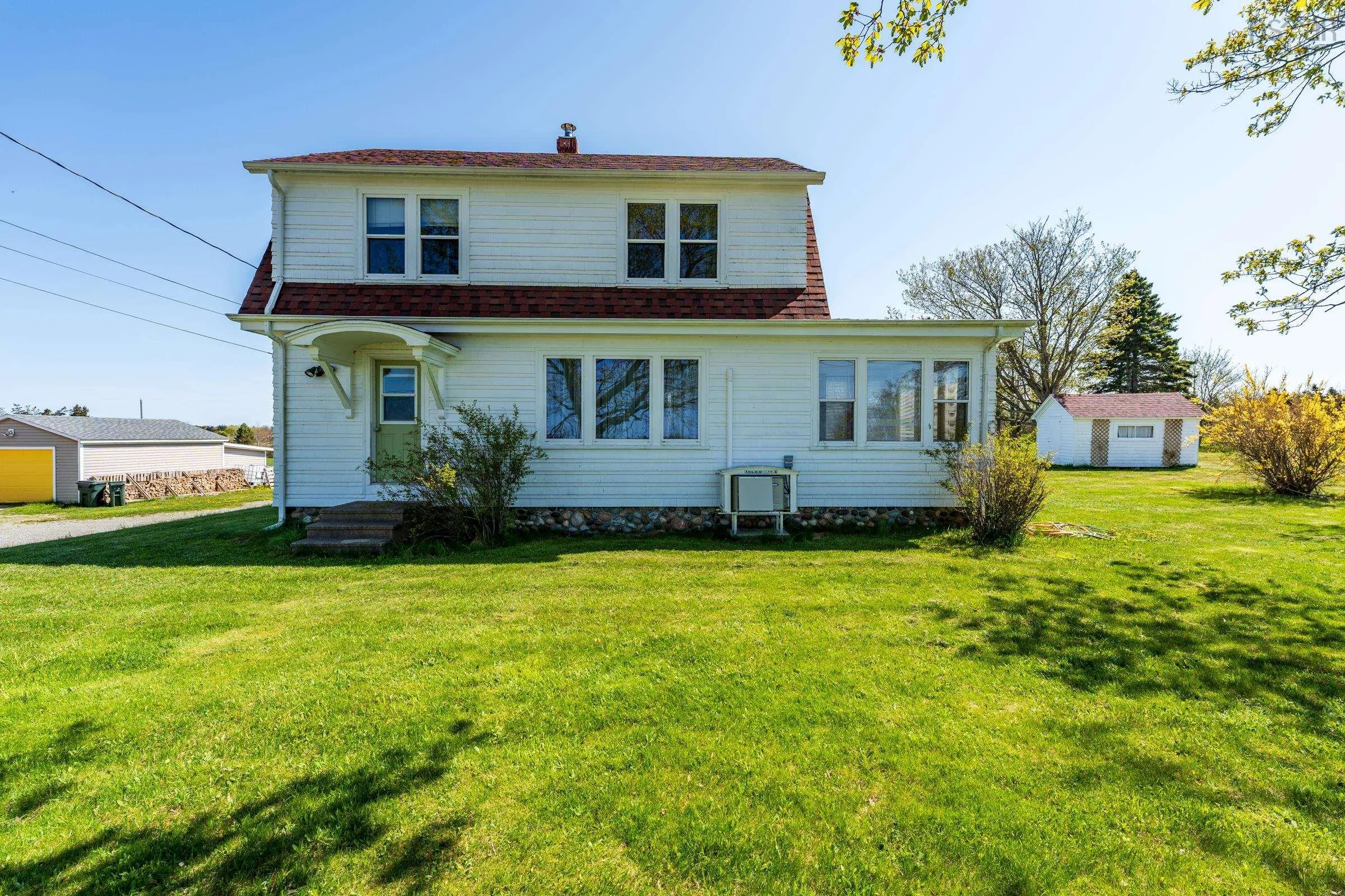 8882 Highway 1, Meteghan River Ns B0w 2l0, 3 Bedrooms Bedrooms, ,2 BathroomsBathrooms,Residential,For Sale,Highway 1,202501422