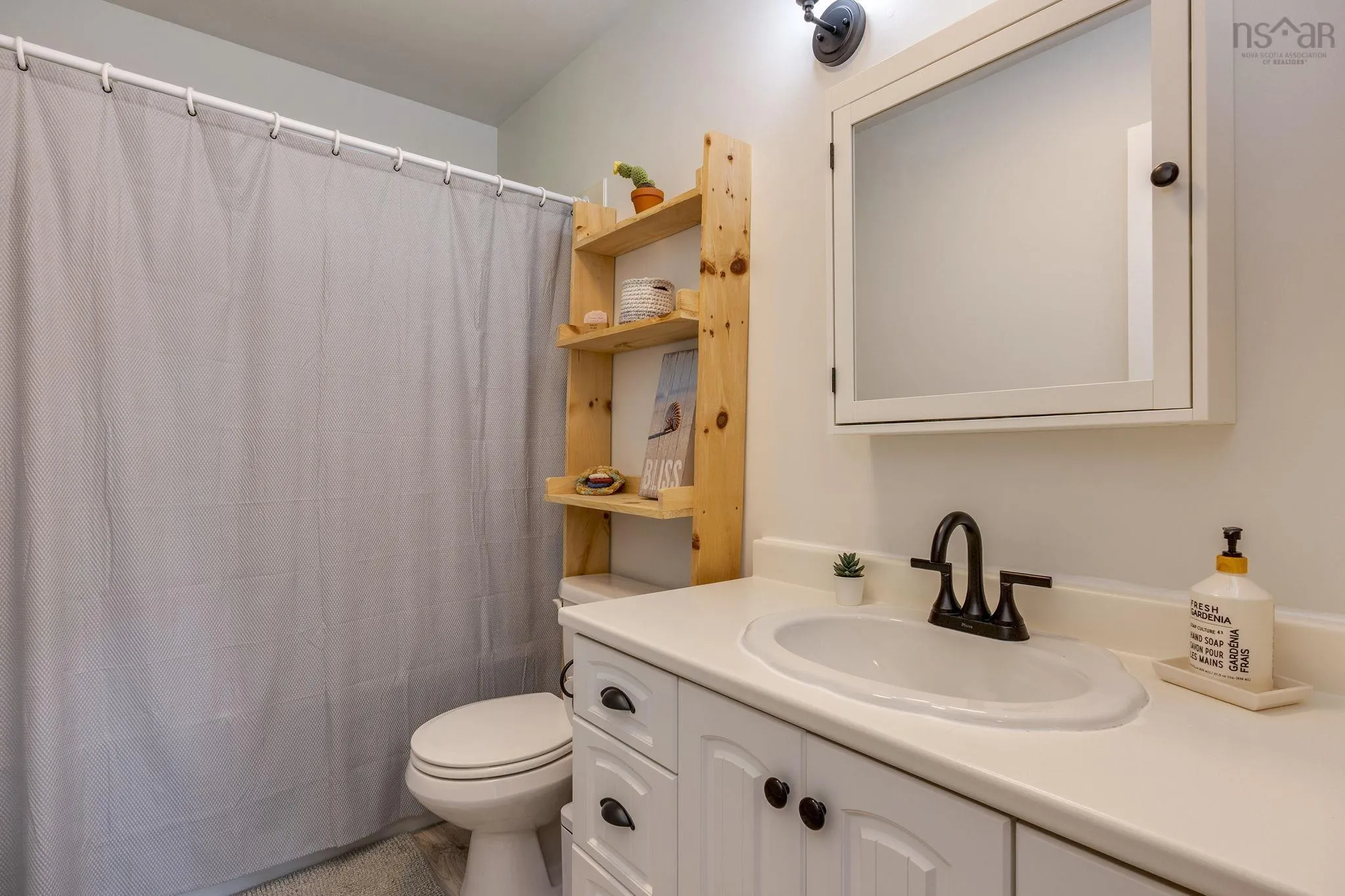 98 Collins Grove, Dartmouth, NS B2W 4E6, 3 Bedrooms Bedrooms, ,2 BathroomsBathrooms,Residential,For Sale,Collins Grove,202522446