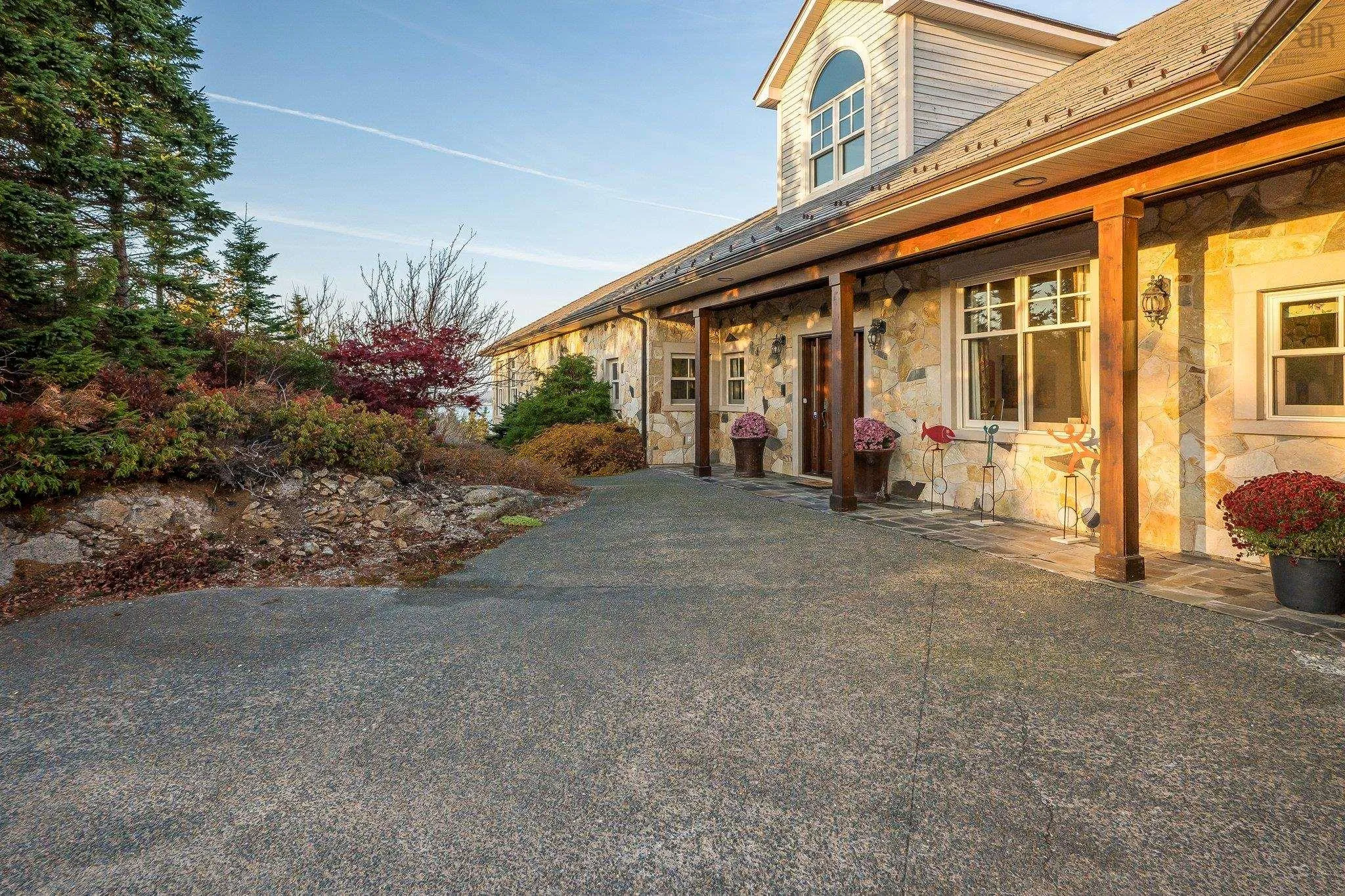388 Ketch Harbour Road, Halibut Bay Ns B3v 1p6, 5 Bedrooms Bedrooms, ,5 BathroomsBathrooms,Residential,For Sale,Ketch Harbour,202508545