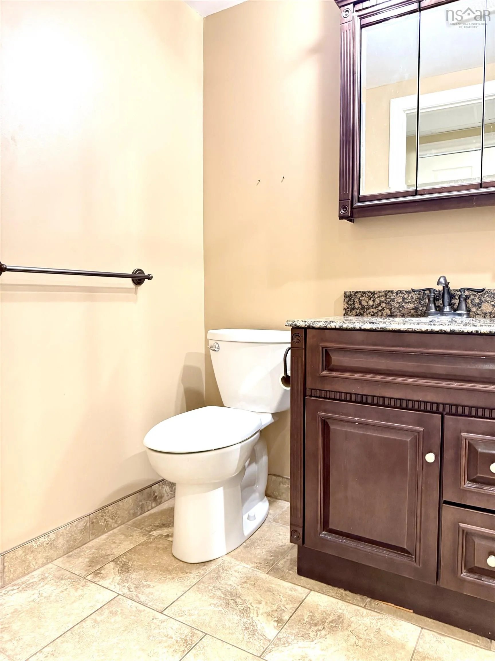 2 Abbey Road, Amherst, NS B4H 4T2, 4 Bedrooms Bedrooms, ,4 BathroomsBathrooms,Residential,For Sale,Abbey,202520178