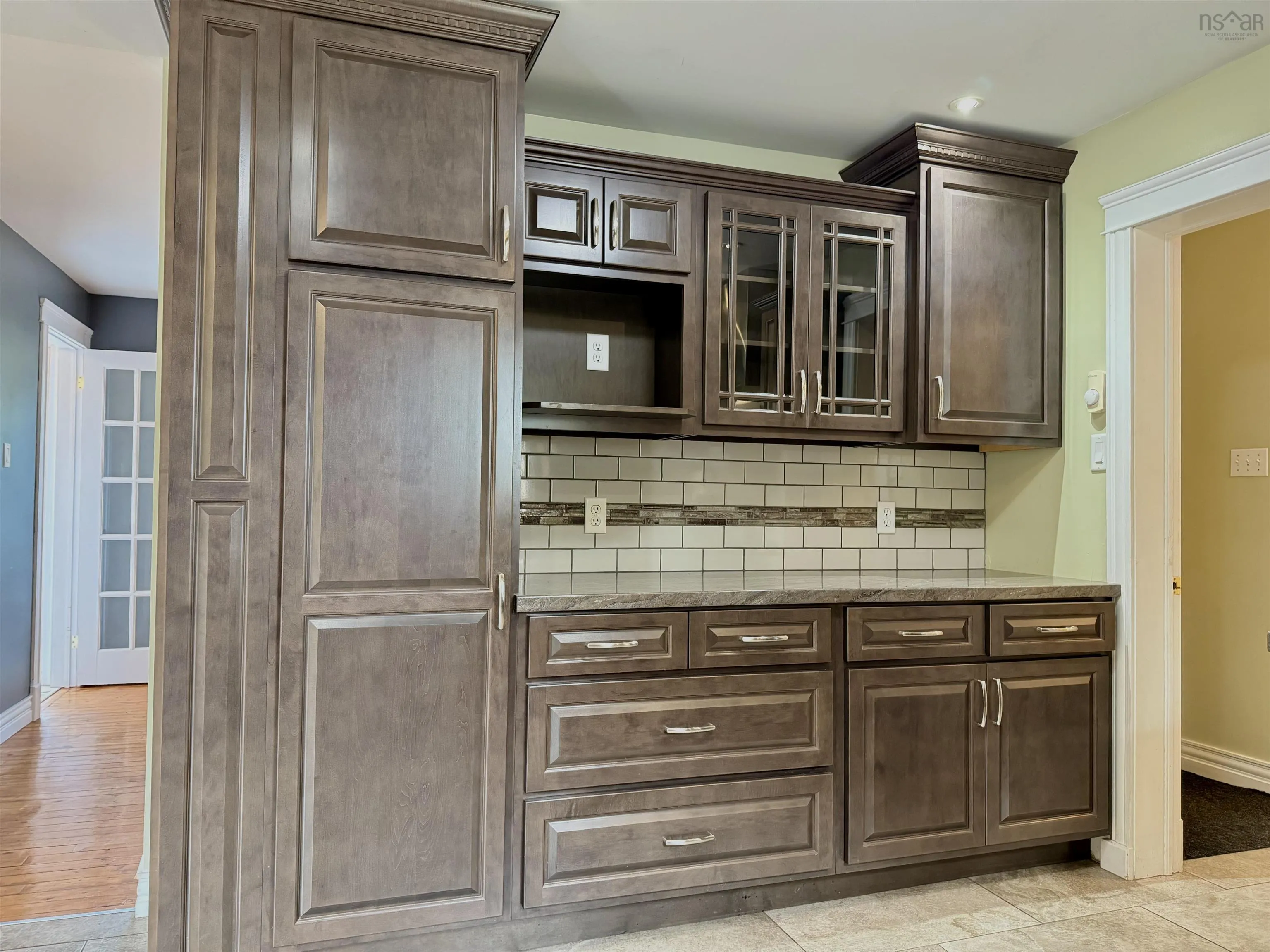 2 Abbey Road, Amherst, NS B4H 4T2, 4 Bedrooms Bedrooms, ,4 BathroomsBathrooms,Residential,For Sale,Abbey,202520178