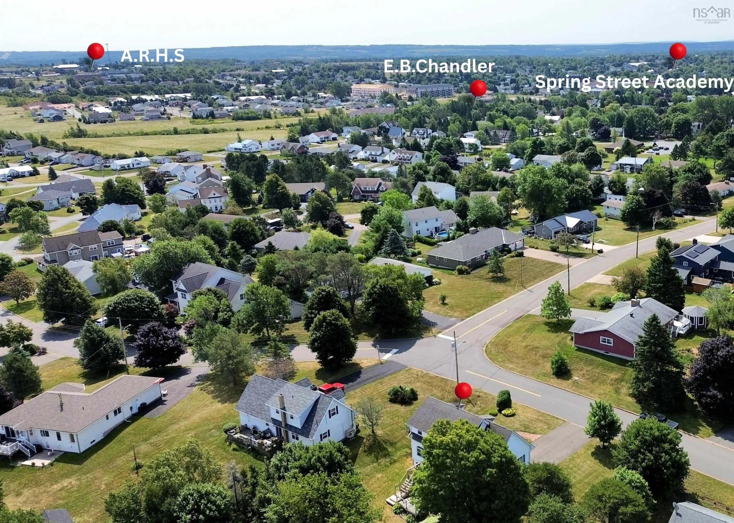2 Abbey Road, Amherst, NS B4H 4T2, 4 Bedrooms Bedrooms, ,4 BathroomsBathrooms,Residential,For Sale,Abbey,202520178
