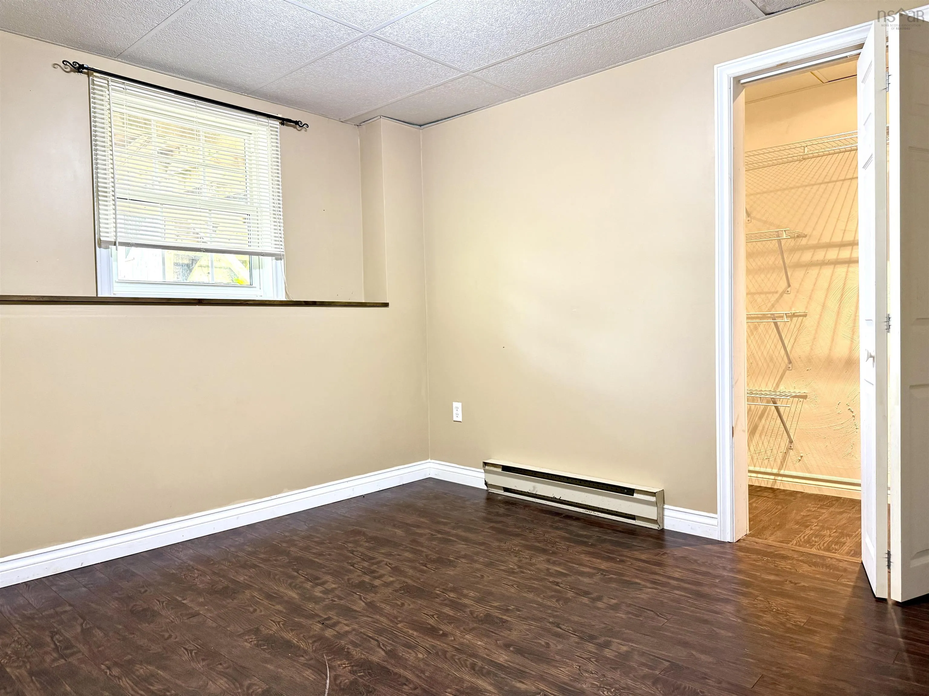 2 Abbey Road, Amherst, NS B4H 4T2, 4 Bedrooms Bedrooms, ,4 BathroomsBathrooms,Residential,For Sale,Abbey,202520178