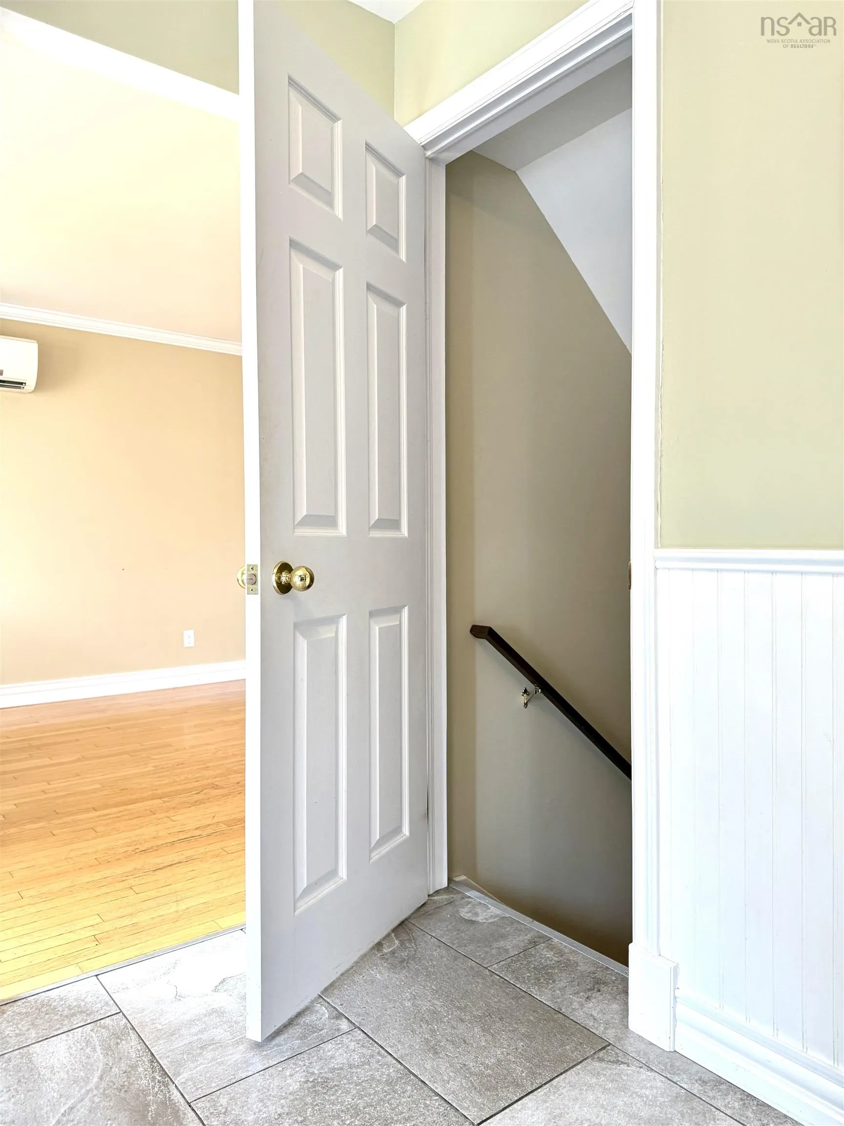 2 Abbey Road, Amherst, NS B4H 4T2, 4 Bedrooms Bedrooms, ,4 BathroomsBathrooms,Residential,For Sale,Abbey,202520178