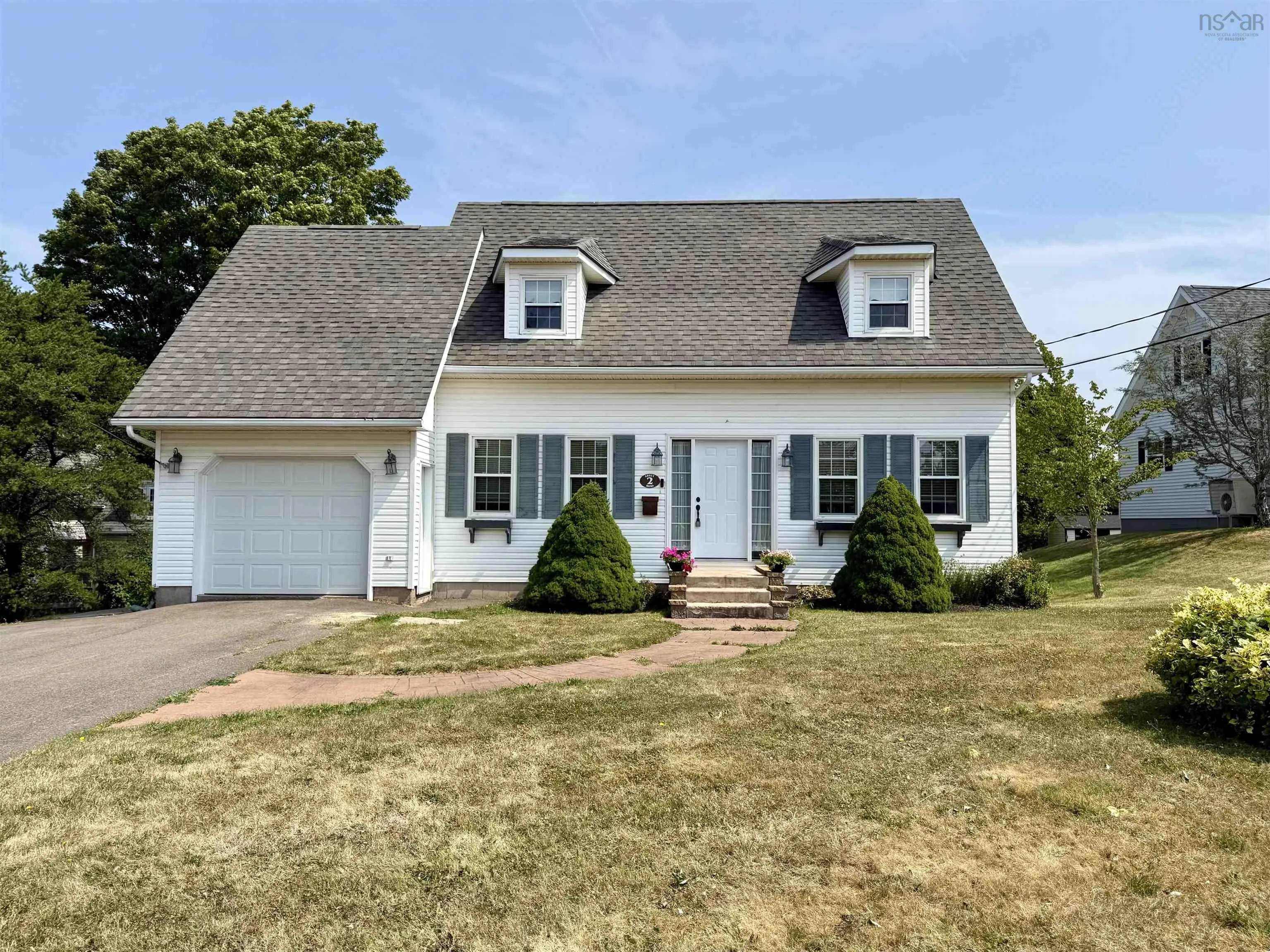 2 Abbey Road, Amherst, NS B4H 4T2, 4 Bedrooms Bedrooms, ,4 BathroomsBathrooms,Residential,For Sale,Abbey,202520178