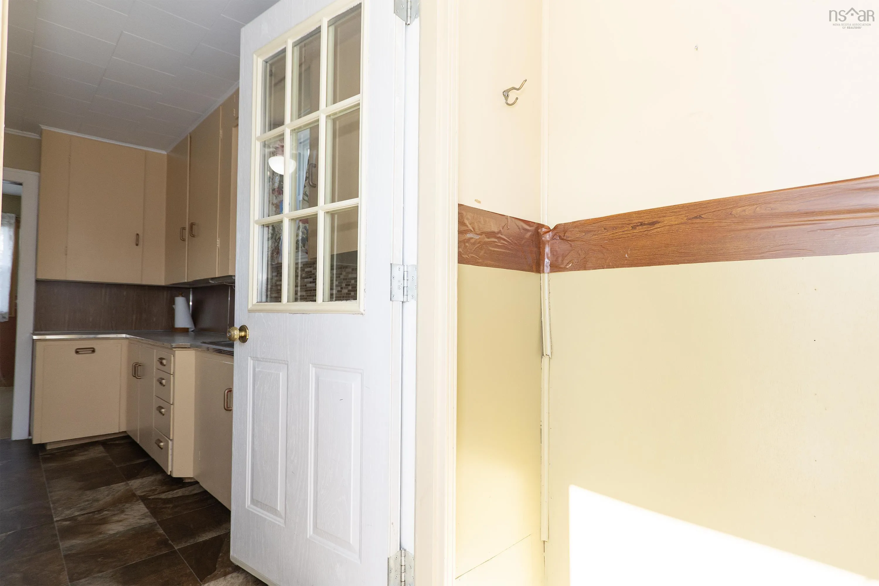 94 Mcfarlane Street, Springhill, NS B0M 1X0, 3 Bedrooms Bedrooms, ,1 BathroomBathrooms,Residential,For Sale,Mcfarlane,202520498