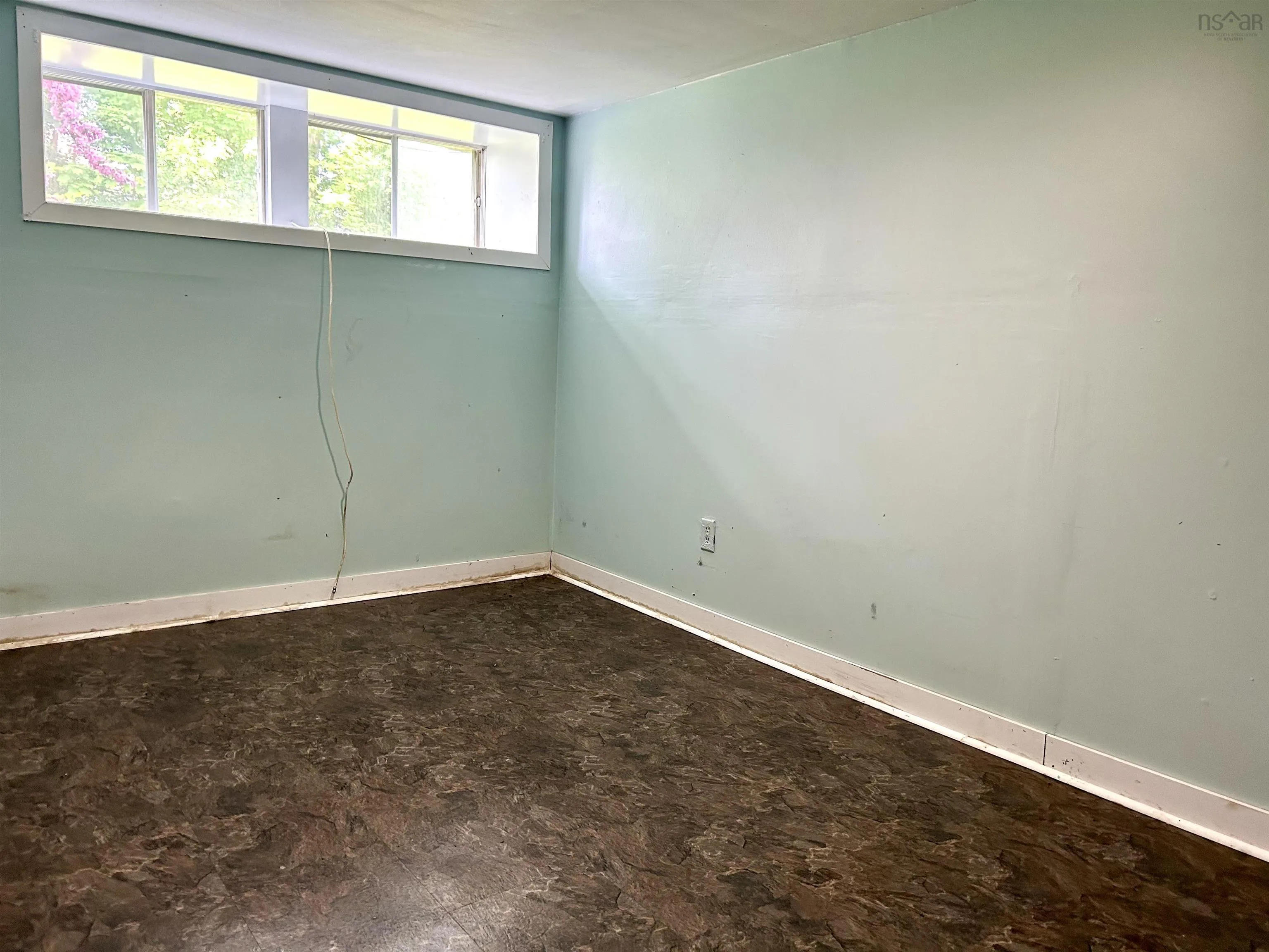 47 Spring Street, Amherst, NS B4H 1S1, 8 Bedrooms Bedrooms, ,Residential Income,For Sale,Spring,202522720