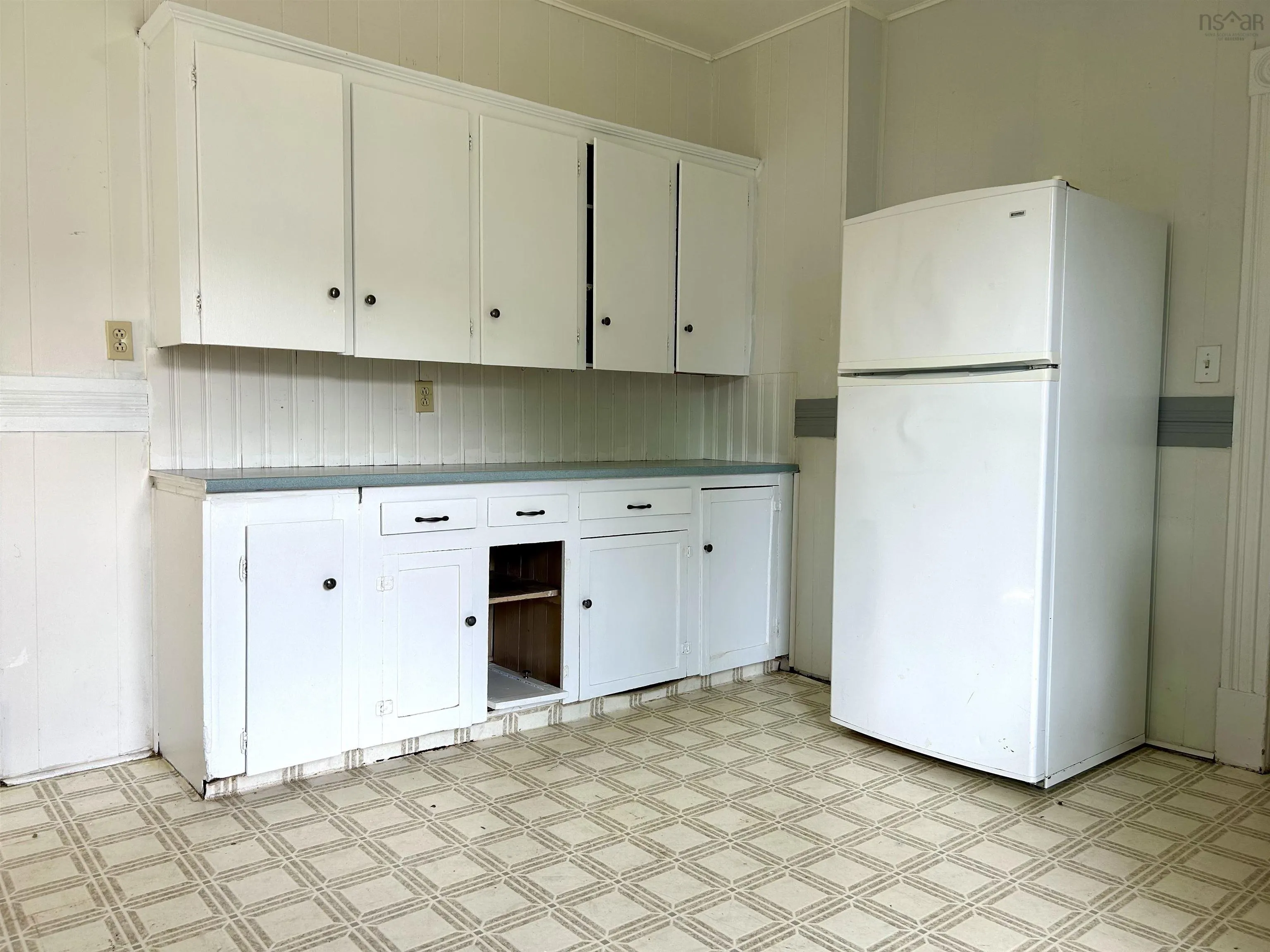 47 Spring Street, Amherst, NS B4H 1S1, 8 Bedrooms Bedrooms, ,Residential Income,For Sale,Spring,202522720