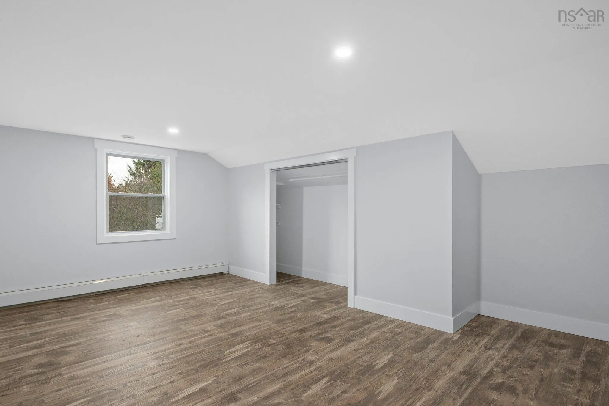 914 Maple Avenue, Aylesford, NS B0P 1C0, 5 Bedrooms Bedrooms, ,3 BathroomsBathrooms,Residential,For Sale,Maple,202520089