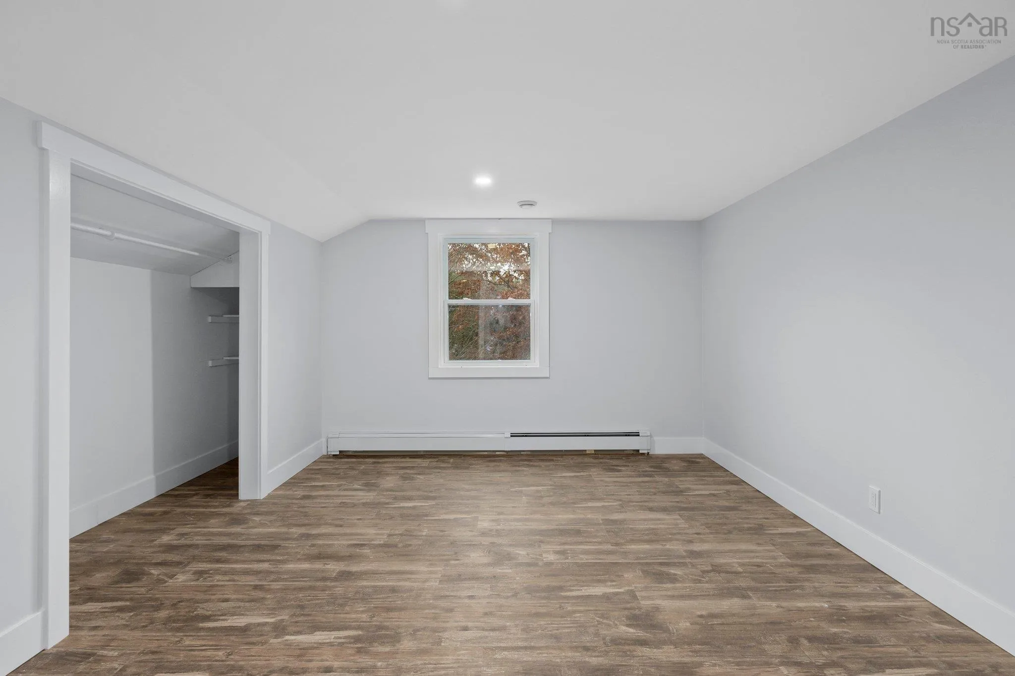914 Maple Avenue, Aylesford, NS B0P 1C0, 5 Bedrooms Bedrooms, ,3 BathroomsBathrooms,Residential,For Sale,Maple,202520089