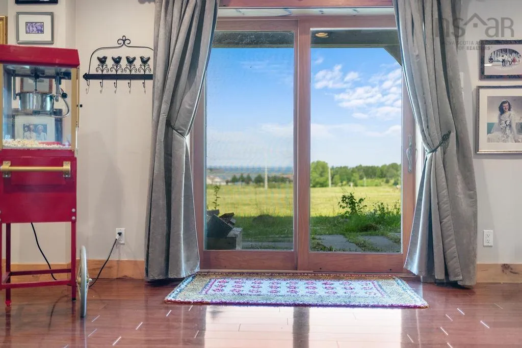 65 Meadow Breeze Lane, Kings Head Ns B2h 5c4, 5 Bedrooms Bedrooms, ,5 BathroomsBathrooms,Residential,For Sale,Meadow Breeze,202417797