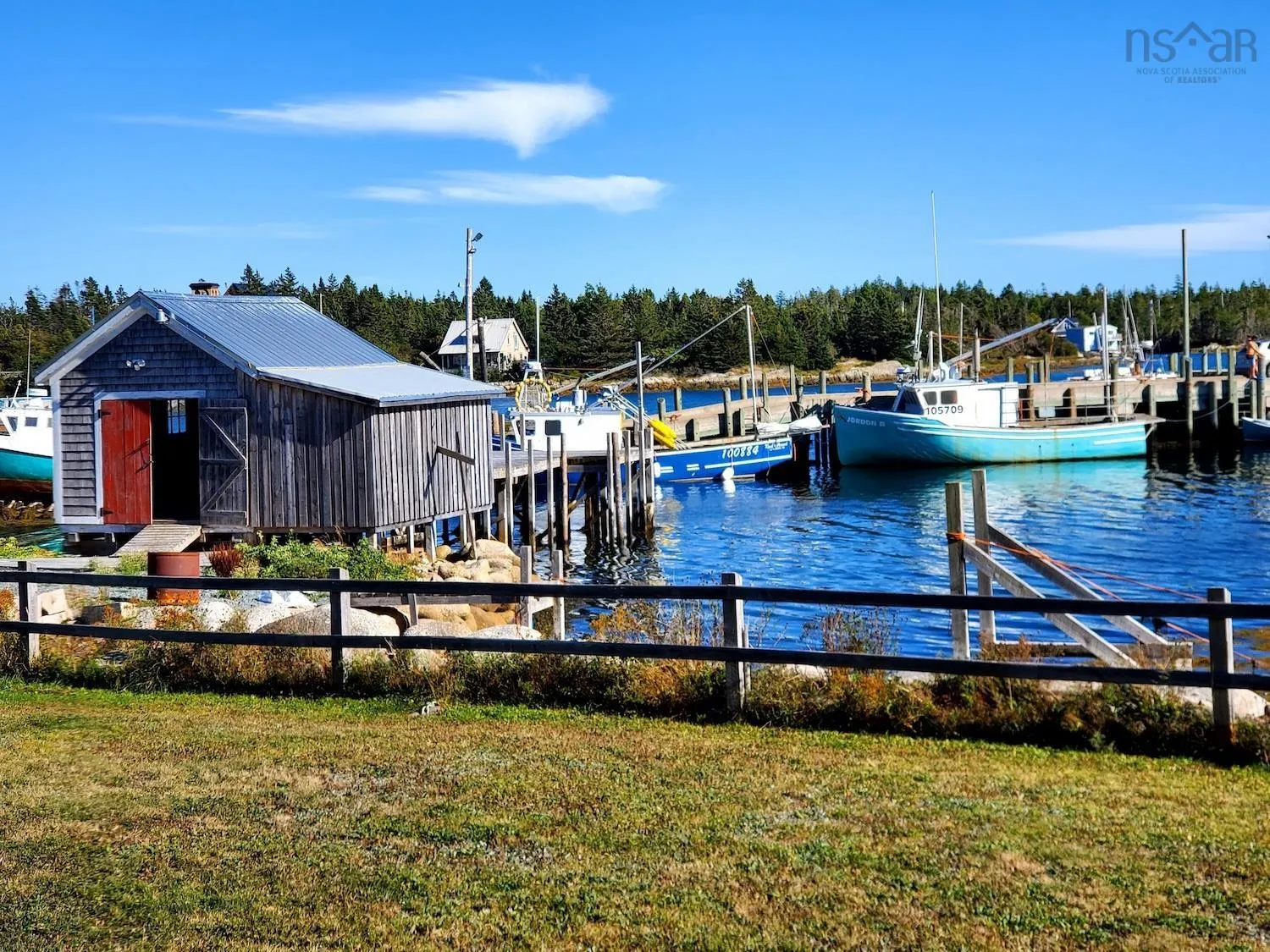 34 Wharf Road, Bush Island, NS B0R 1C0, 3 Bedrooms Bedrooms, ,1 BathroomBathrooms,Residential,For Sale,Wharf,202521203