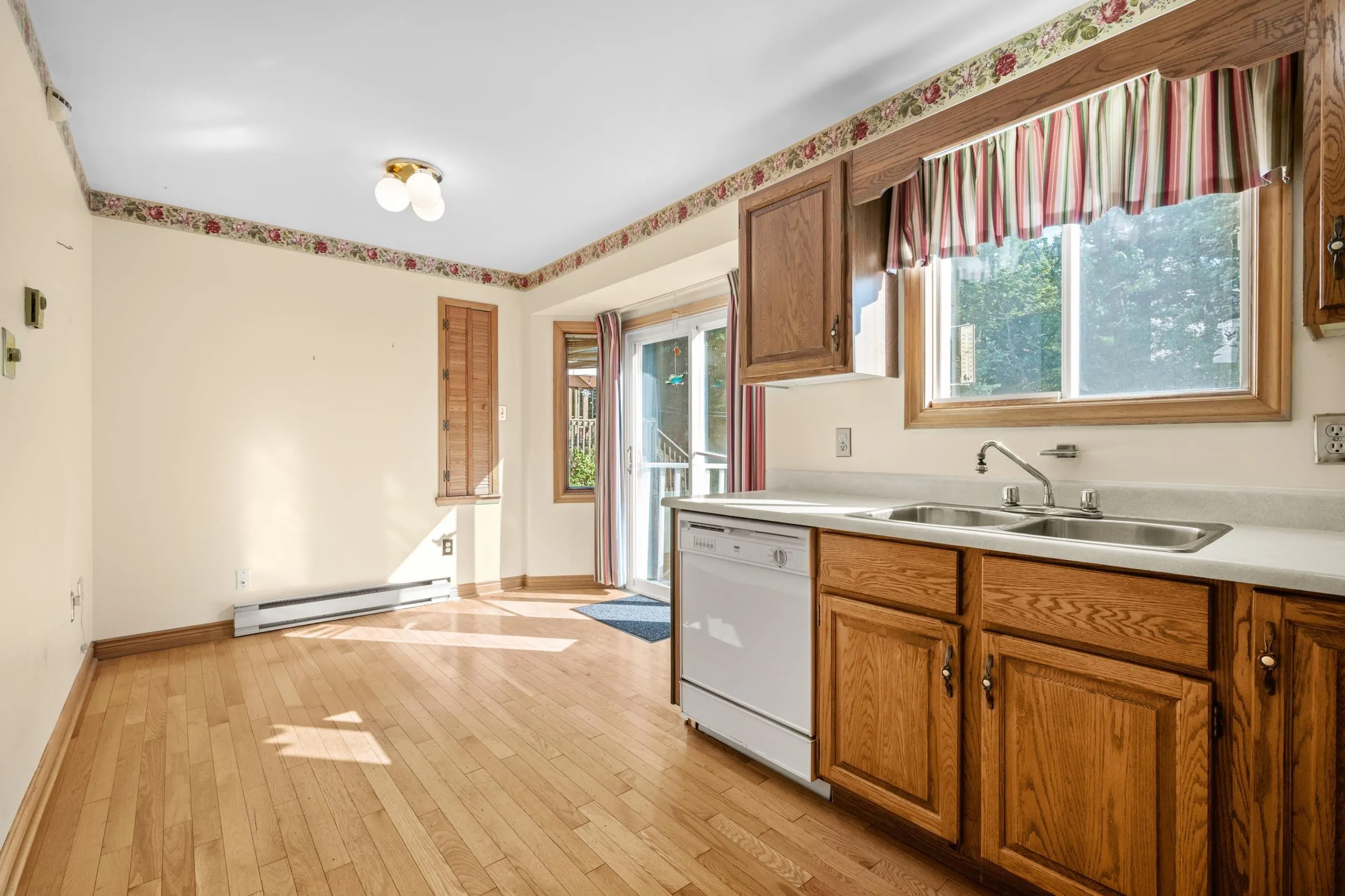 19 Herbert Road, Halifax, NS B3N 3C7, 3 Bedrooms Bedrooms, ,2 BathroomsBathrooms,Residential,For Sale,Herbert,202518482