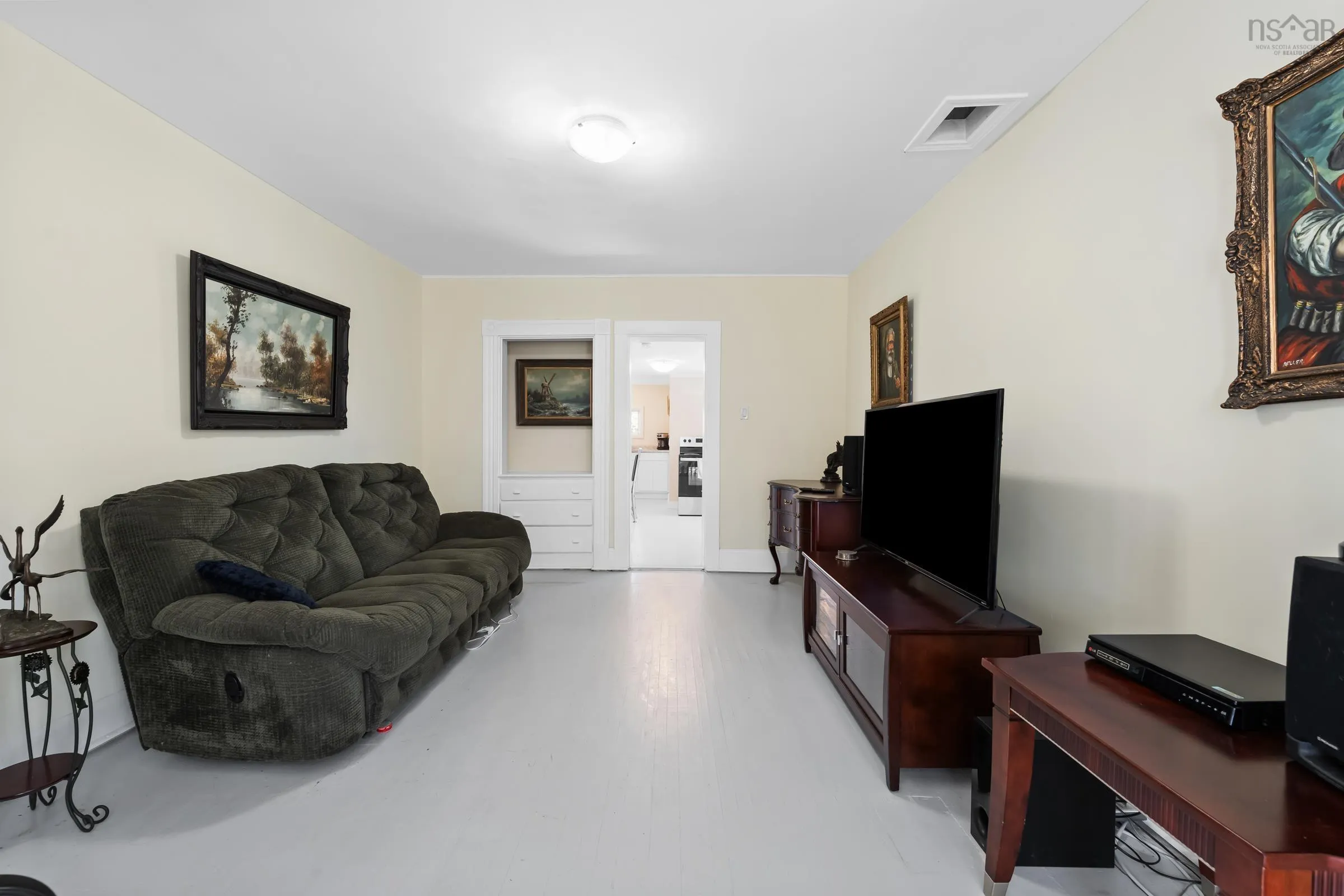 200 Argyle Street, Yarmouth, NS B5A 3X3, 5 Bedrooms Bedrooms, ,2 BathroomsBathrooms,Residential,For Sale,Argyle,202523478