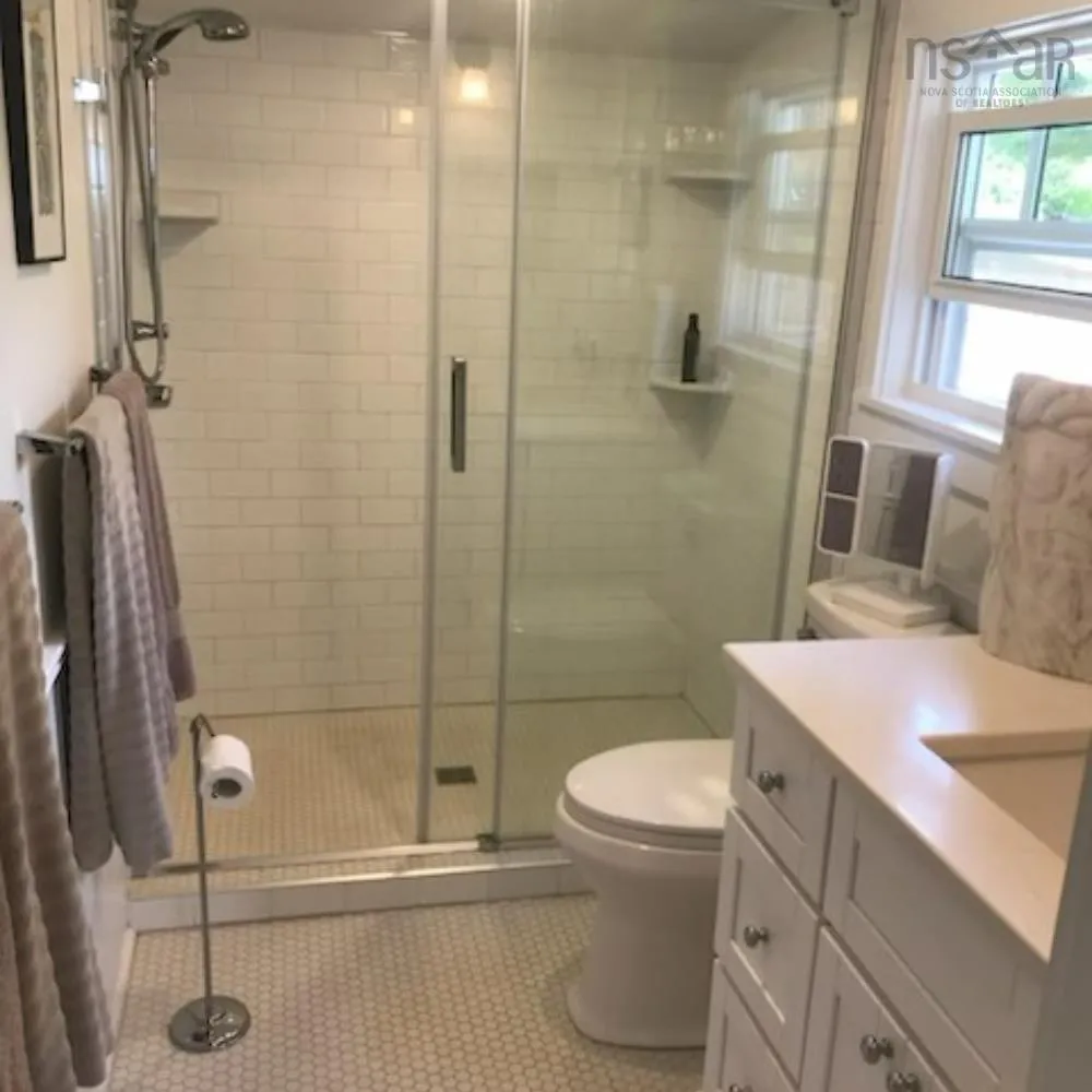 2041 Clarence Road, Clarence, NS B0S 1C0, 3 Bedrooms Bedrooms, ,2 BathroomsBathrooms,Residential,For Sale,Clarence,202523614