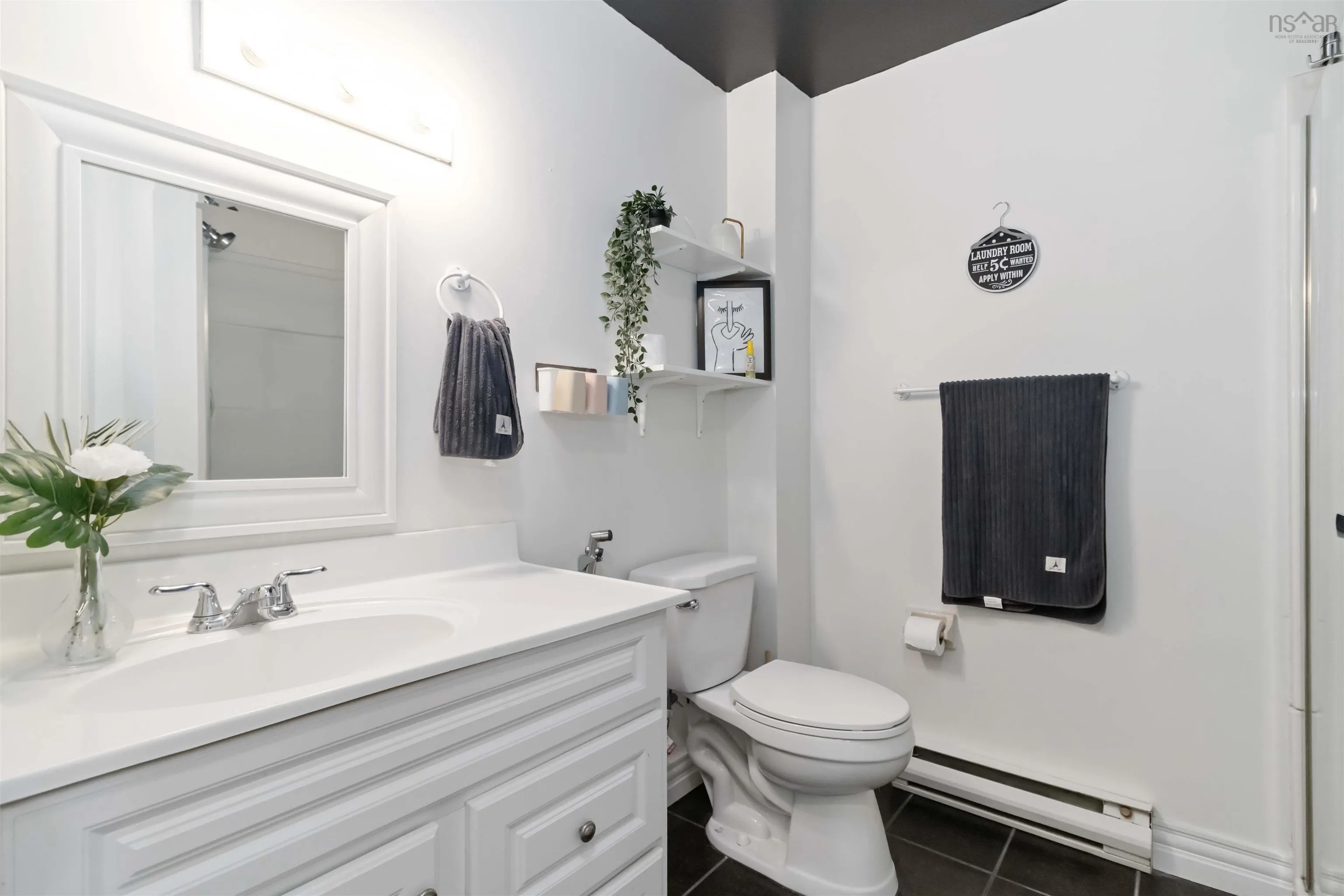 7 73 Collins Grove, Dartmouth, NS B2W 4G3, 3 Bedrooms Bedrooms, ,2 BathroomsBathrooms,Residential,For Sale,Collins Grove,202521041