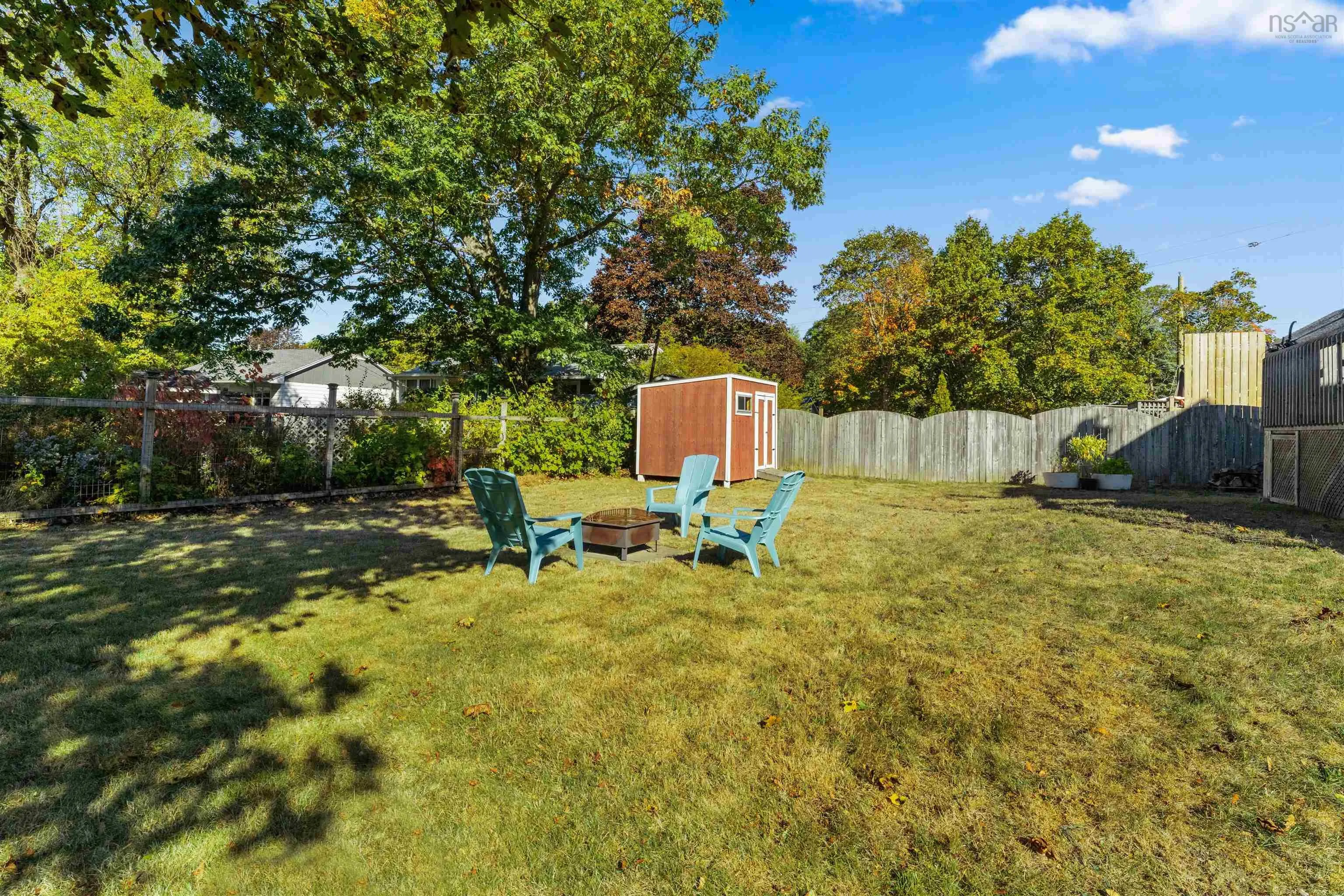 70 Oakdene Avenue, Kentville, NS B4N 2B9, 3 Bedrooms Bedrooms, ,1 BathroomBathrooms,Residential,For Sale,Oakdene,202524933