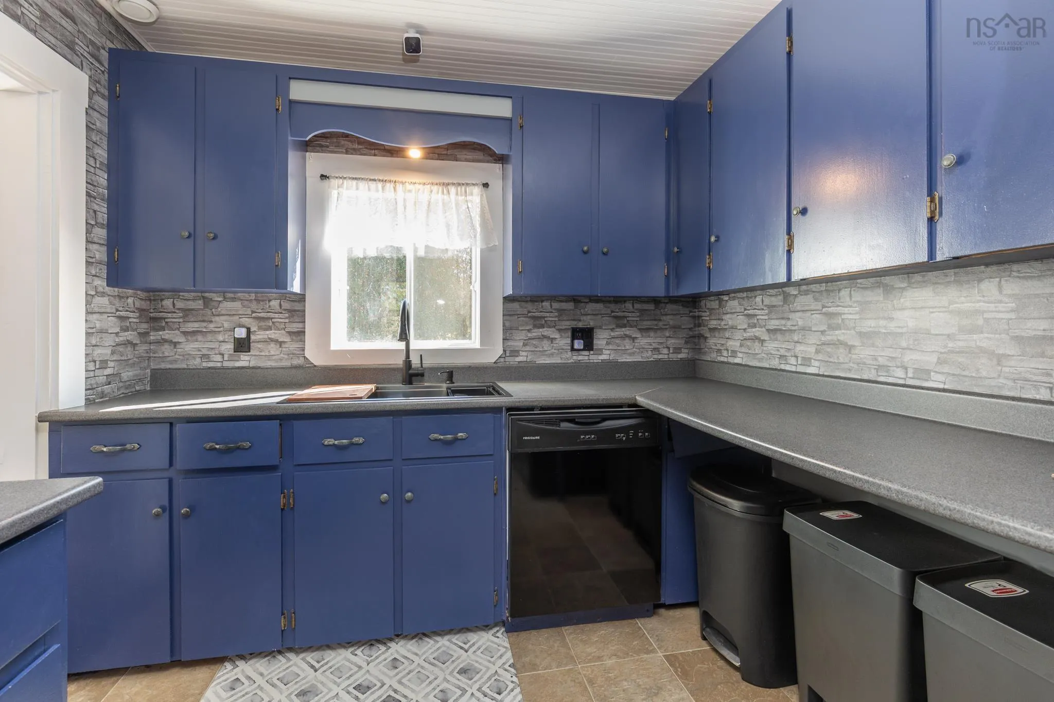 47 Lakeside Road, Hebron, NS B5A 5K4, 3 Bedrooms Bedrooms, ,2 BathroomsBathrooms,Residential,For Sale,Lakeside,202525421