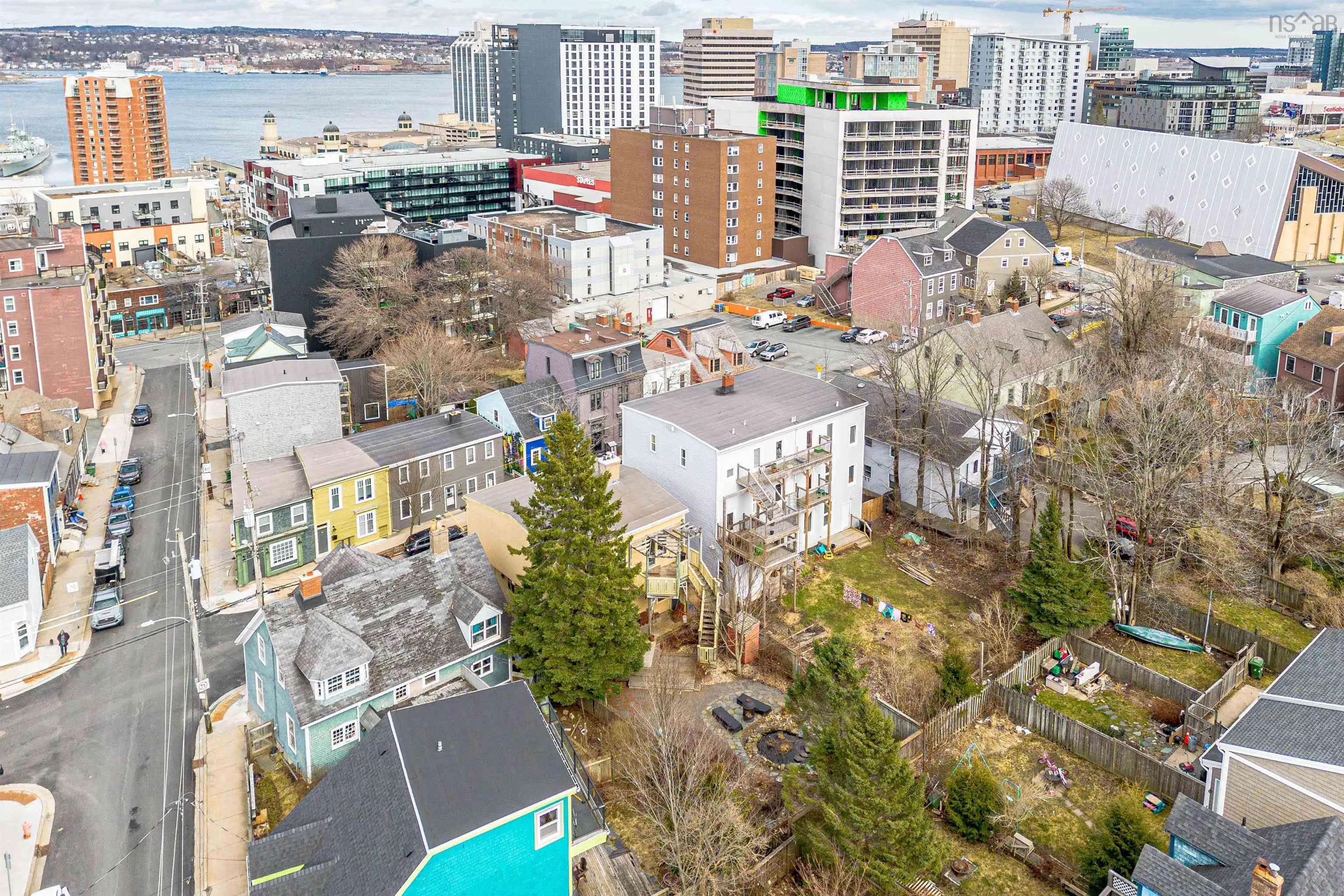 2048 Creighton Street, Halifax Ns B3k 3r2, 3 Bedrooms Bedrooms, ,Residential Income,For Sale,Creighton,202507429