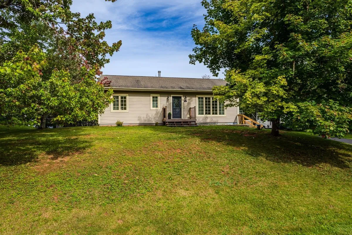 50 Coldstream Drive, Valley, NS B6L 3E9, 3 Bedrooms Bedrooms, ,2 BathroomsBathrooms,Residential,For Sale,Coldstream,202522791
