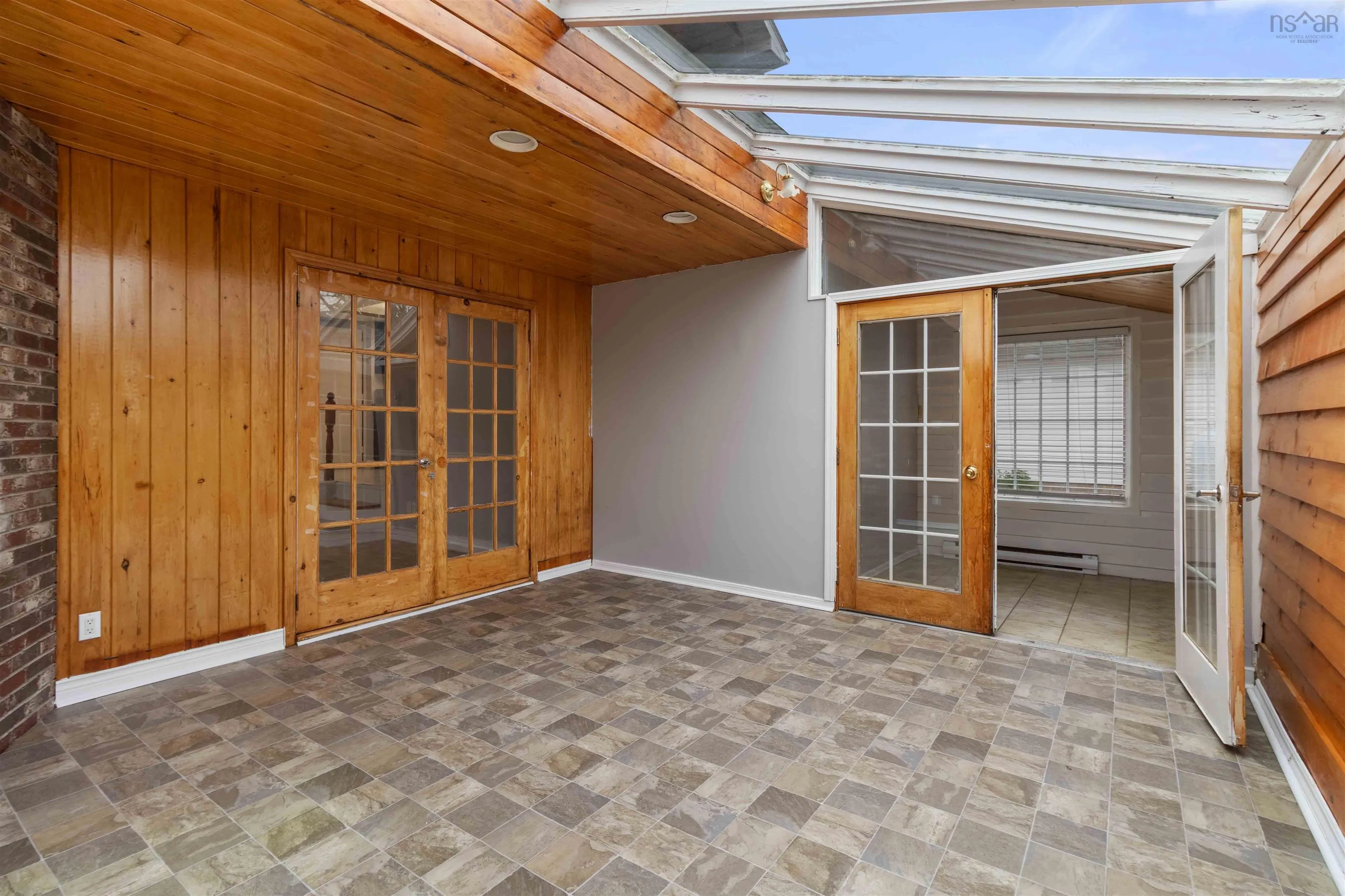 801 Old Sackville Road, Lower Sackville, NS B4E 1R2, 5 Bedrooms Bedrooms, ,5 BathroomsBathrooms,Residential,For Sale,Old Sackville,202522005