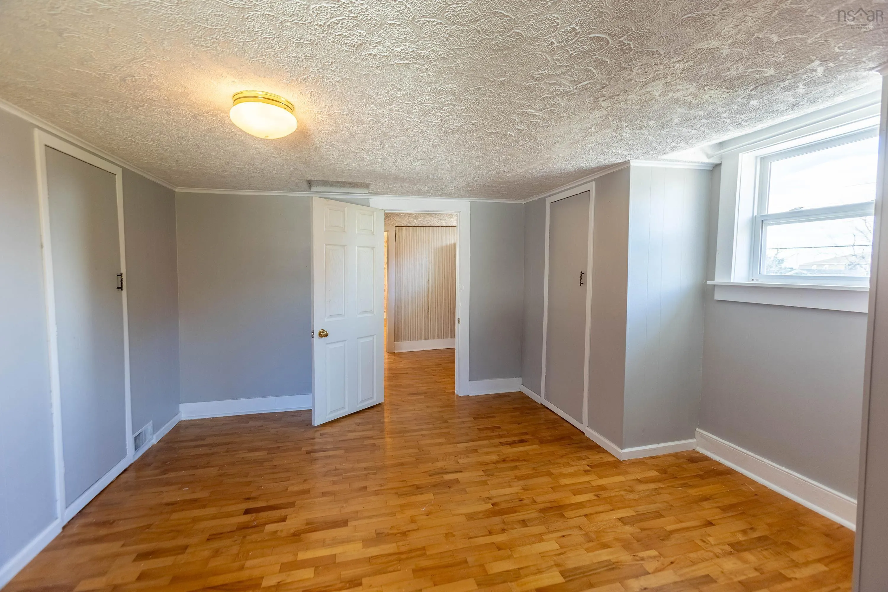 30 Victoria Street W, Amherst Ns B4h 1c1, 2 Bedrooms Bedrooms, ,1 BathroomBathrooms,Residential,For Sale,Victoria,202424287