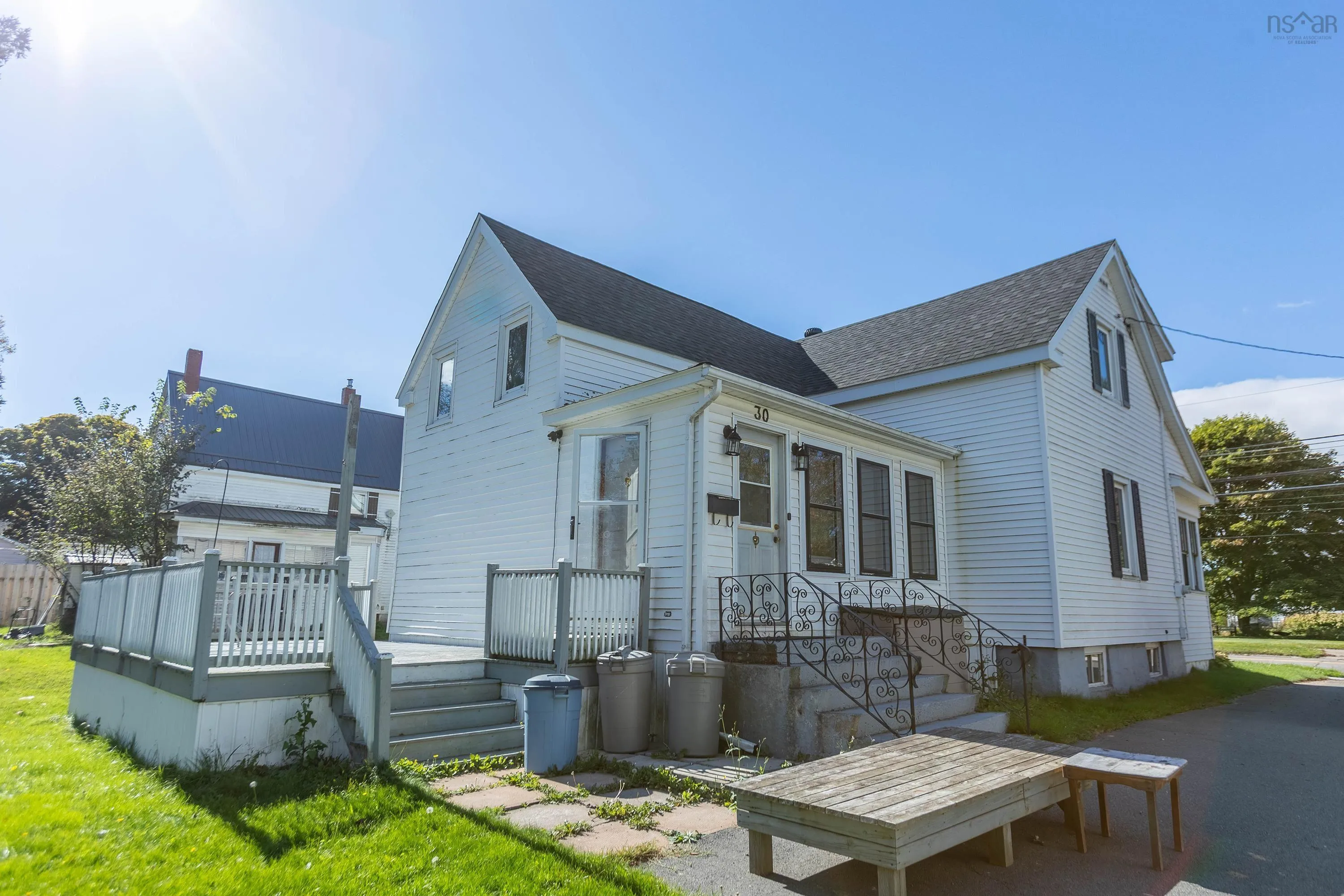 30 Victoria Street W, Amherst Ns B4h 1c1, 2 Bedrooms Bedrooms, ,1 BathroomBathrooms,Residential,For Sale,Victoria,202424287