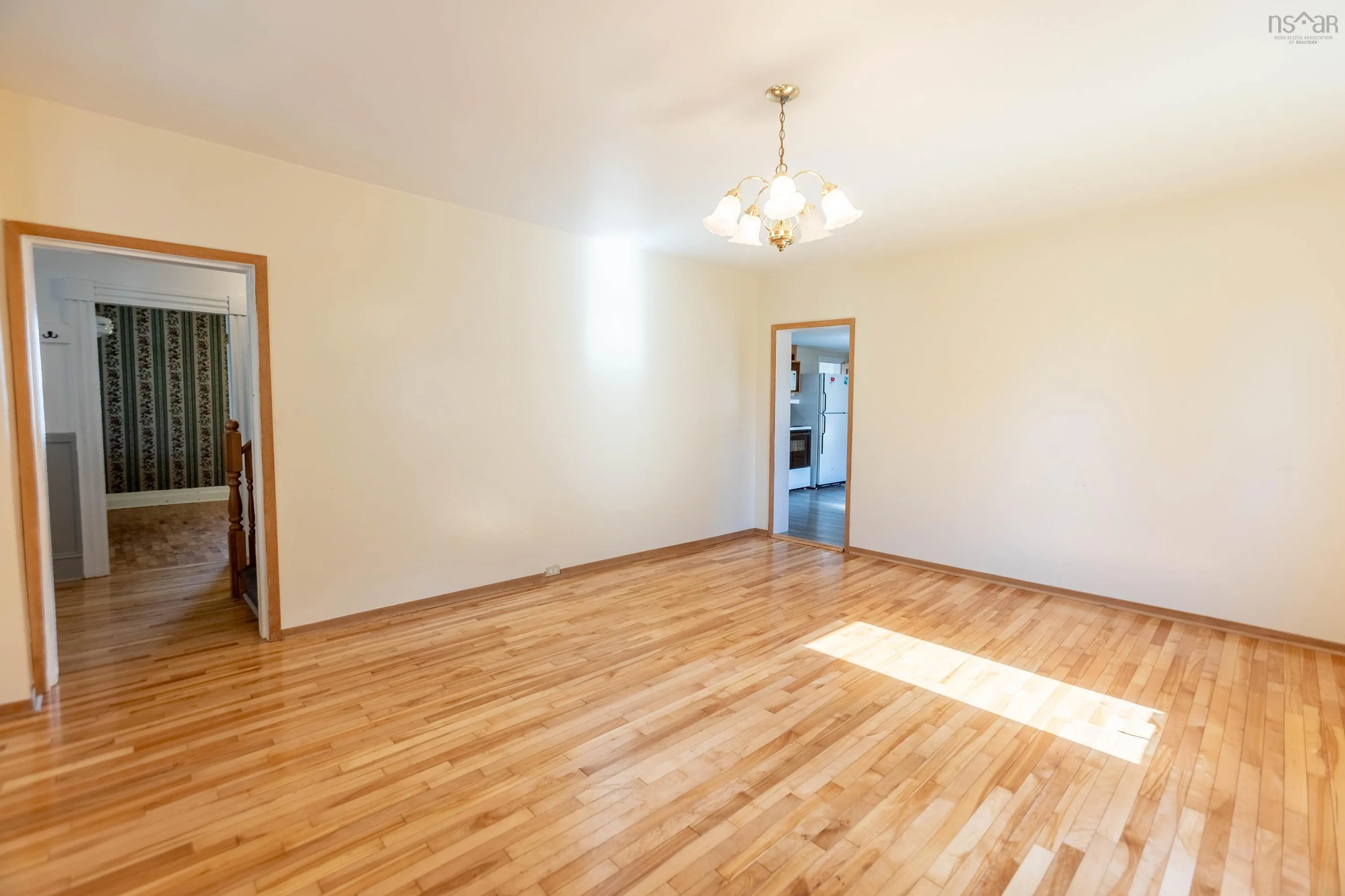 30 Victoria Street W, Amherst Ns B4h 1c1, 2 Bedrooms Bedrooms, ,1 BathroomBathrooms,Residential,For Sale,Victoria,202424287