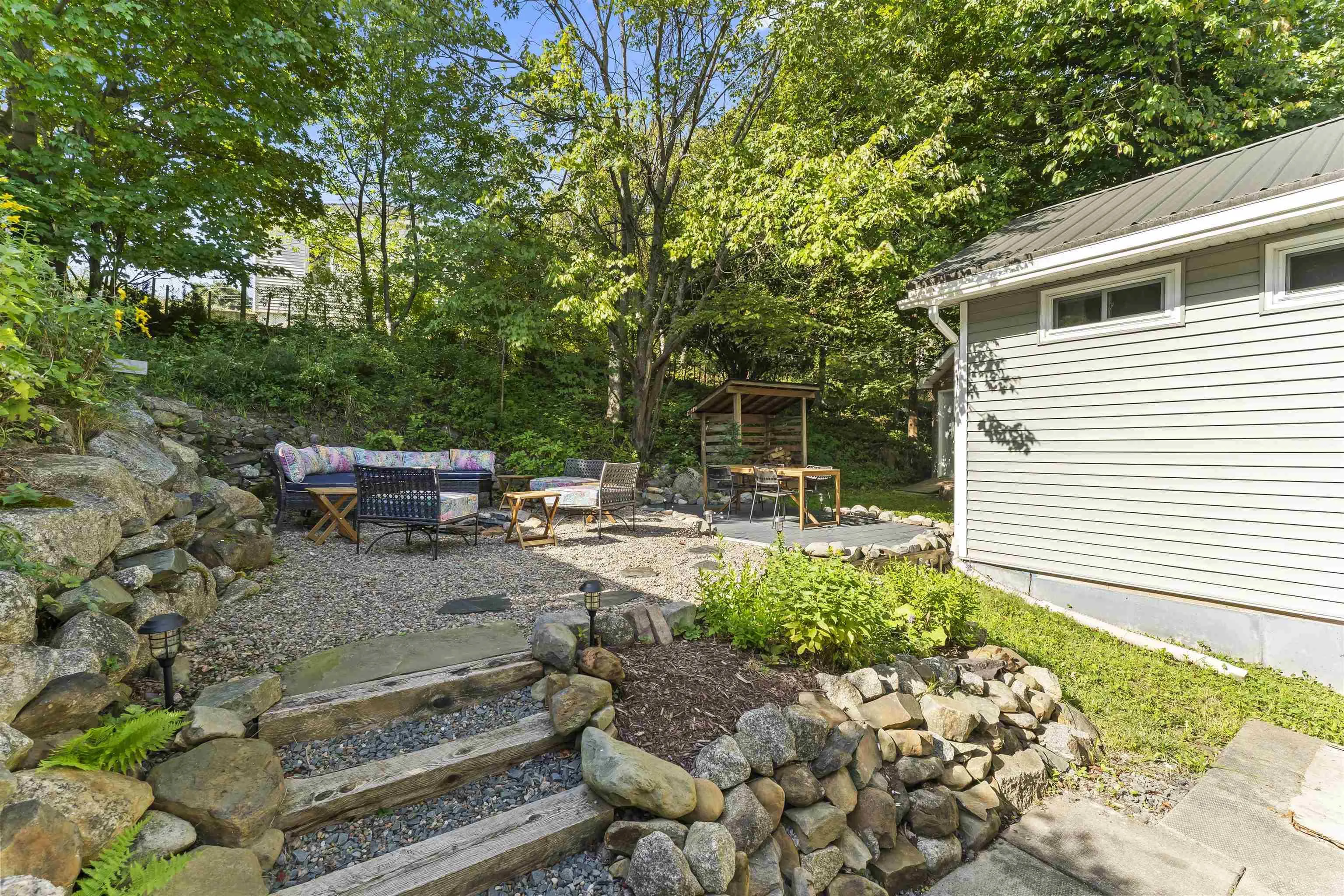117 Osborne Street, Halifax, NS B3N 3H5, 2 Bedrooms Bedrooms, ,1 BathroomBathrooms,Residential,For Sale,Osborne,202524211